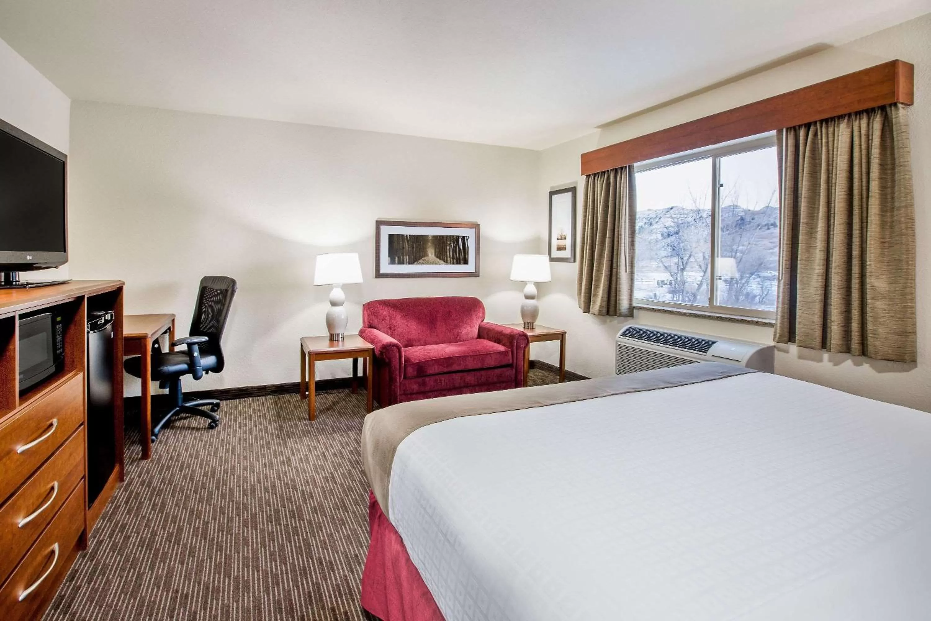 Photo of the whole room, Bed in AmericInn by Wyndham Medora