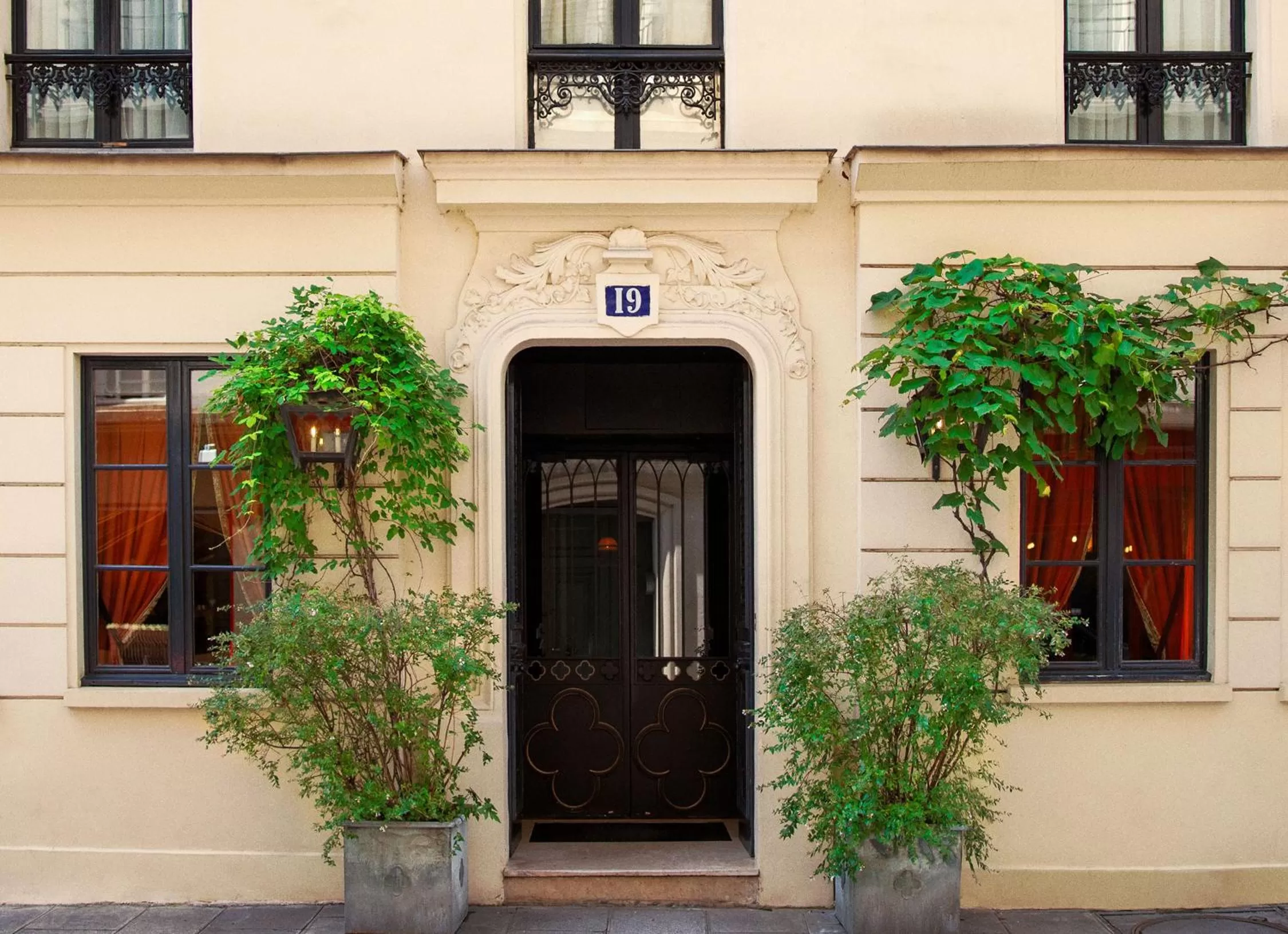 Property building in Hôtel Bourg Tibourg - Paris Marais