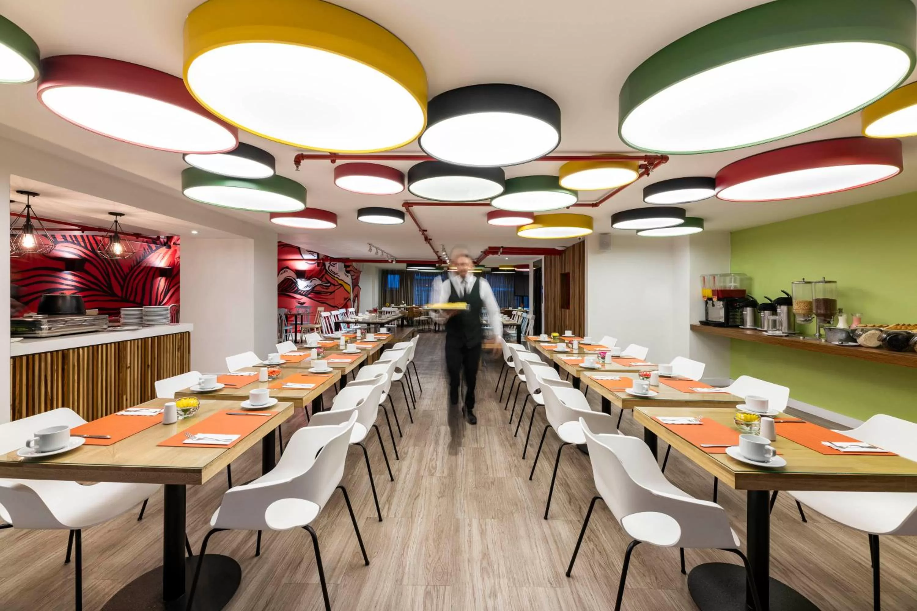 Breakfast in Suites by Vilar América