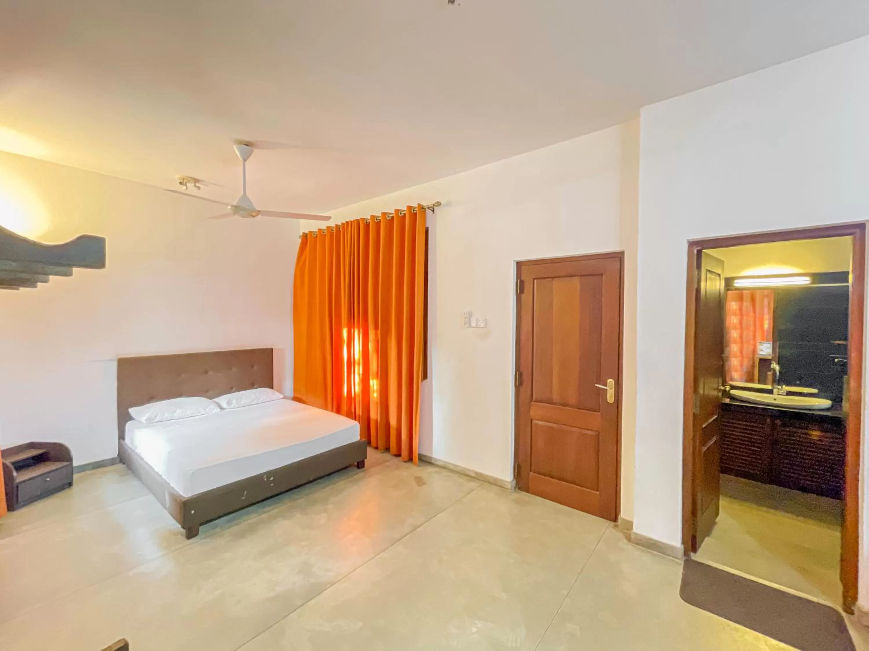 Bed in Battaramulla Boutique Villa