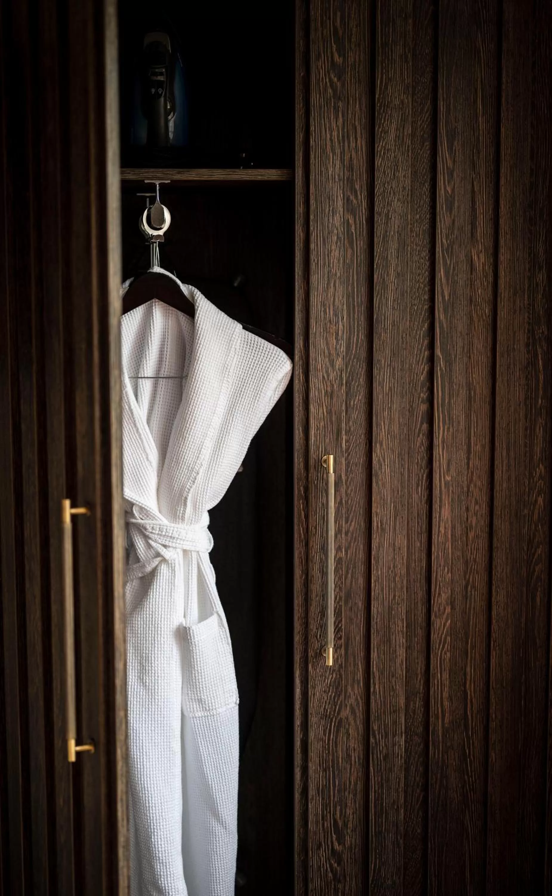 wardrobe in Skeabost House Hotel