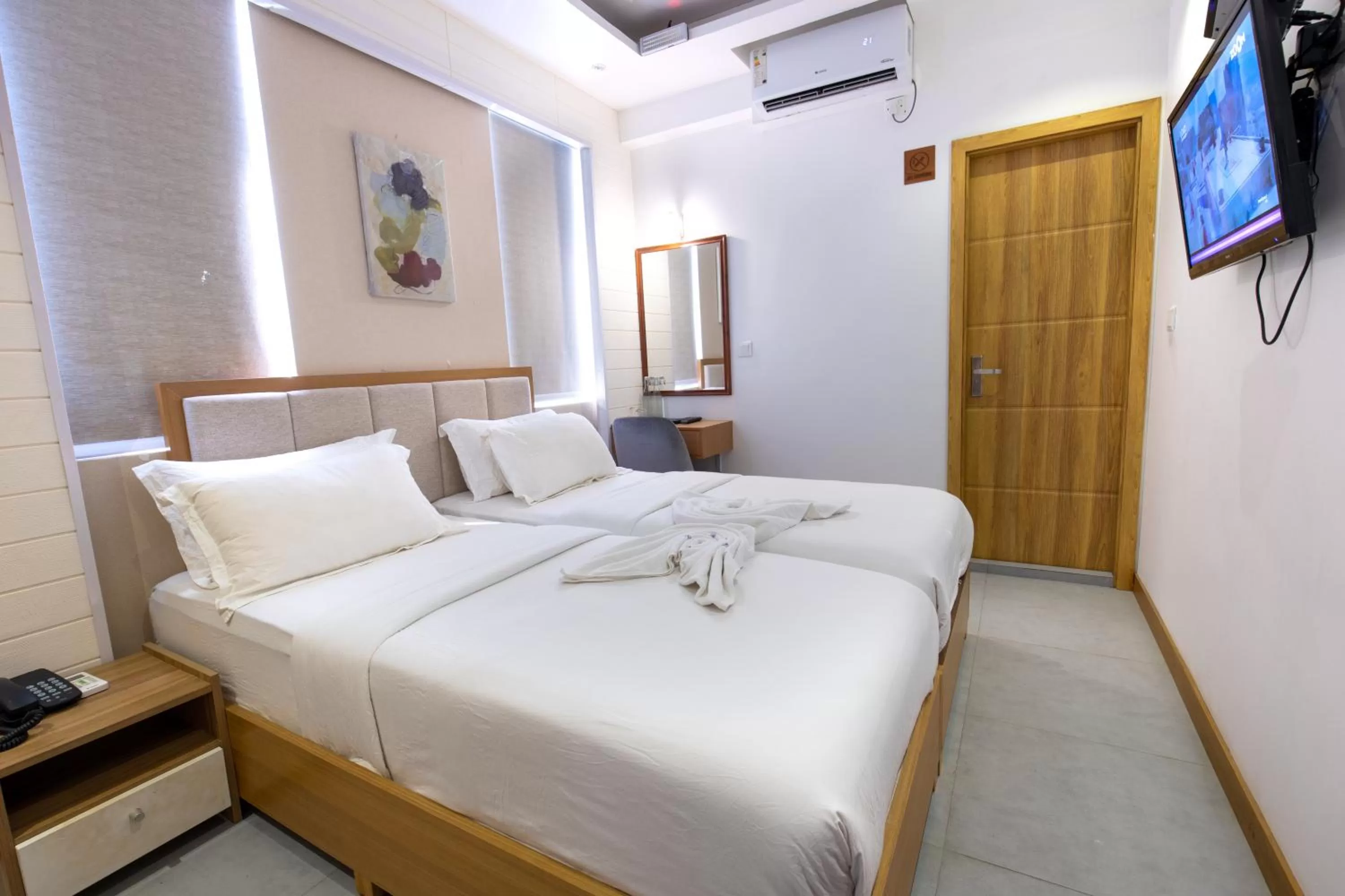 Bedroom, Bed in Araamview