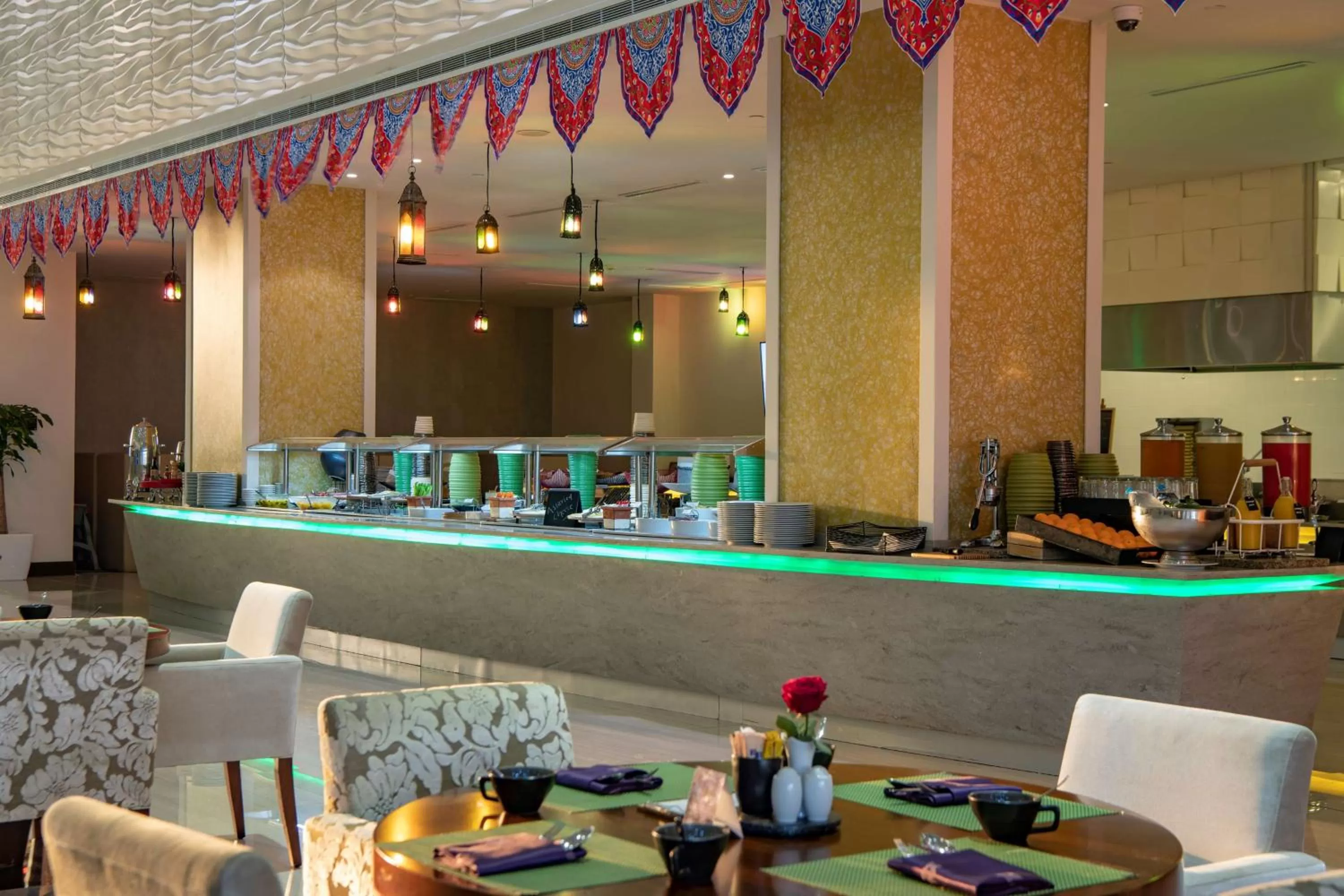 Restaurant/places to eat in Radisson Blu Resort Jizan