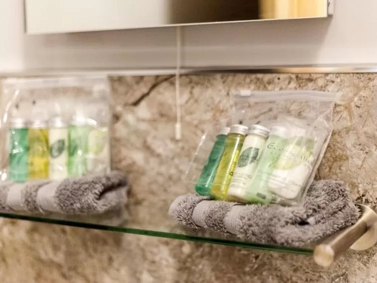 Bathroom in Parkers House Bed & Breakfast