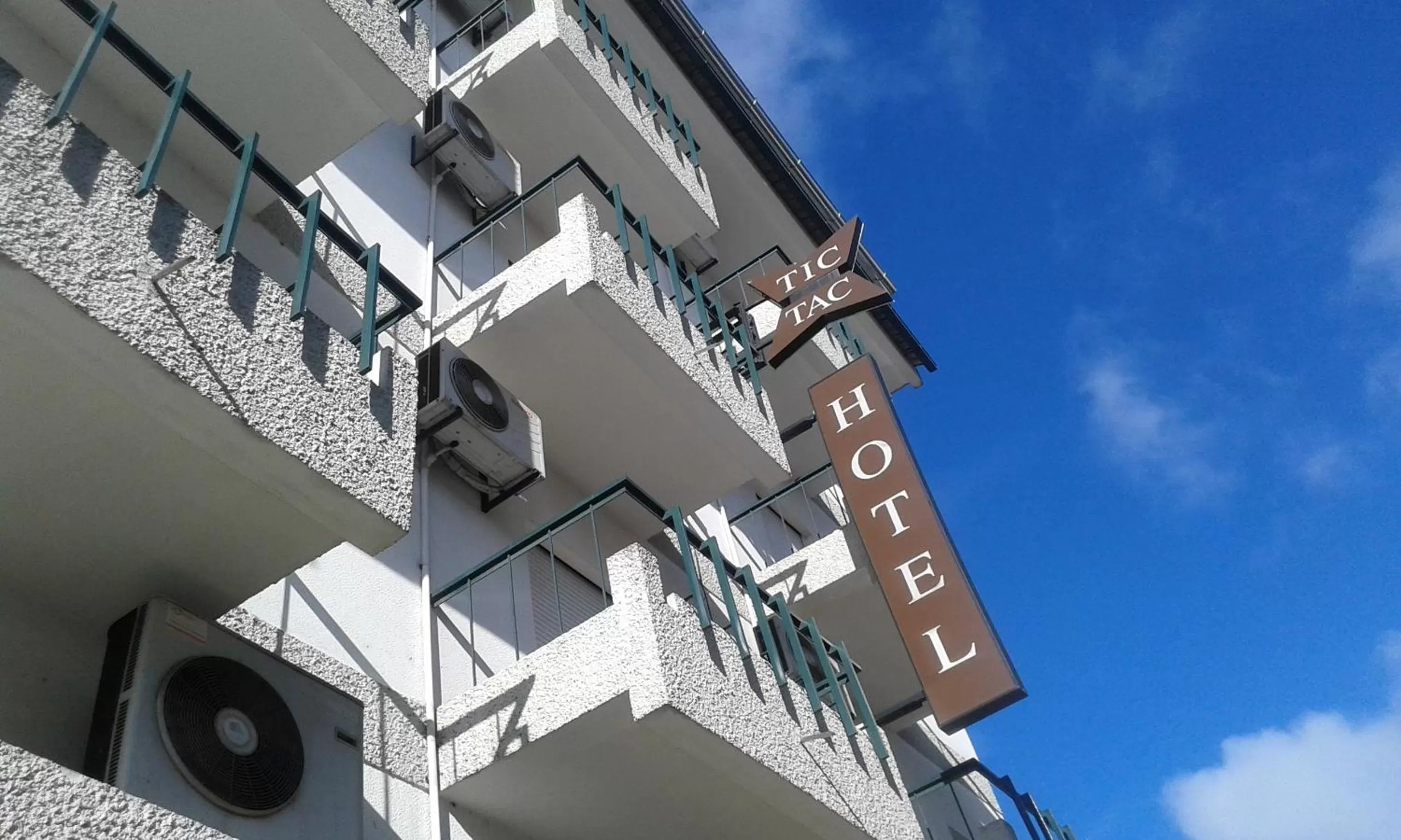 Facade/entrance in Hotel Tic Tac