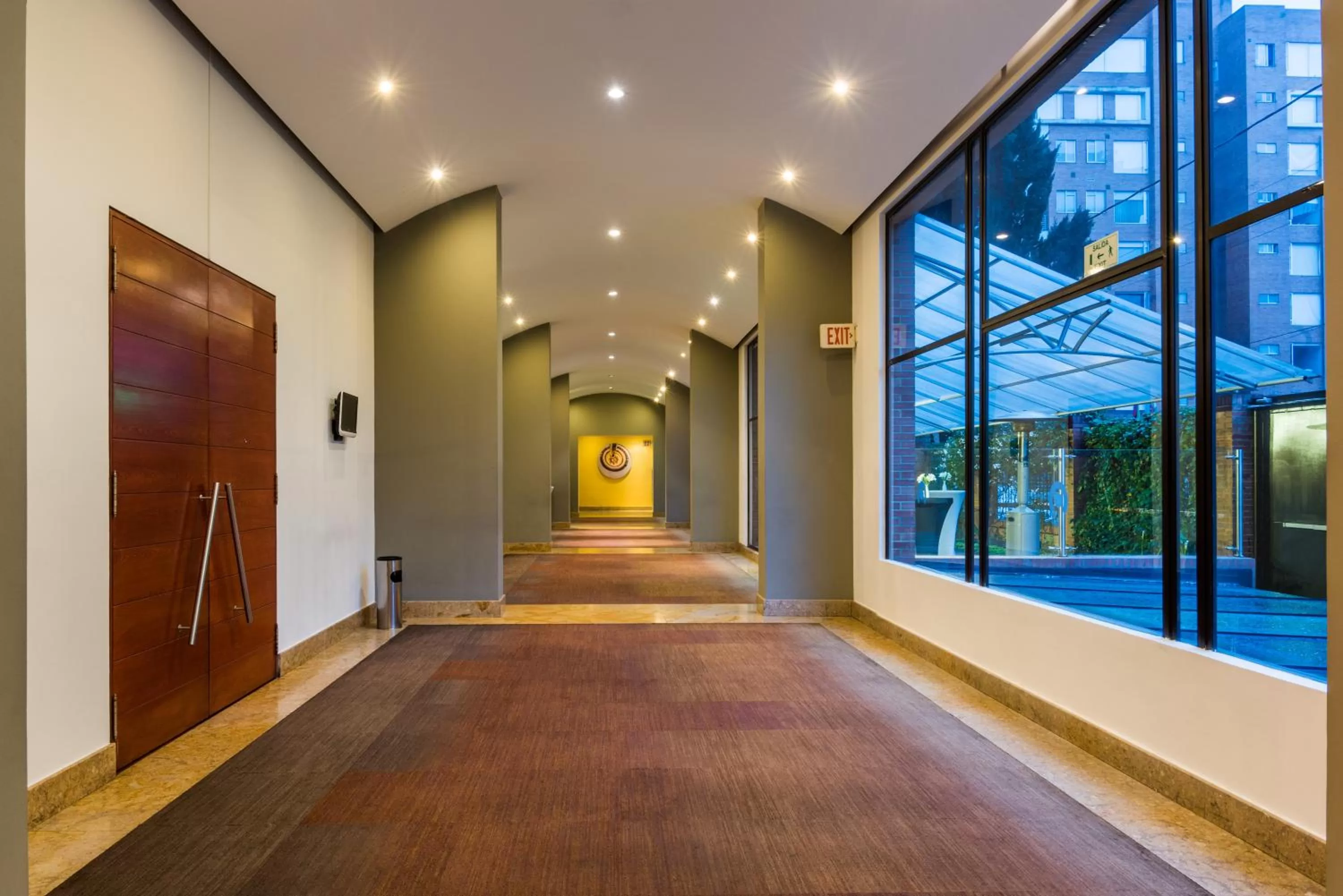 Lobby or reception in Cosmos 100 Hotel & Centro de Convenciones - Hoteles Cosmos