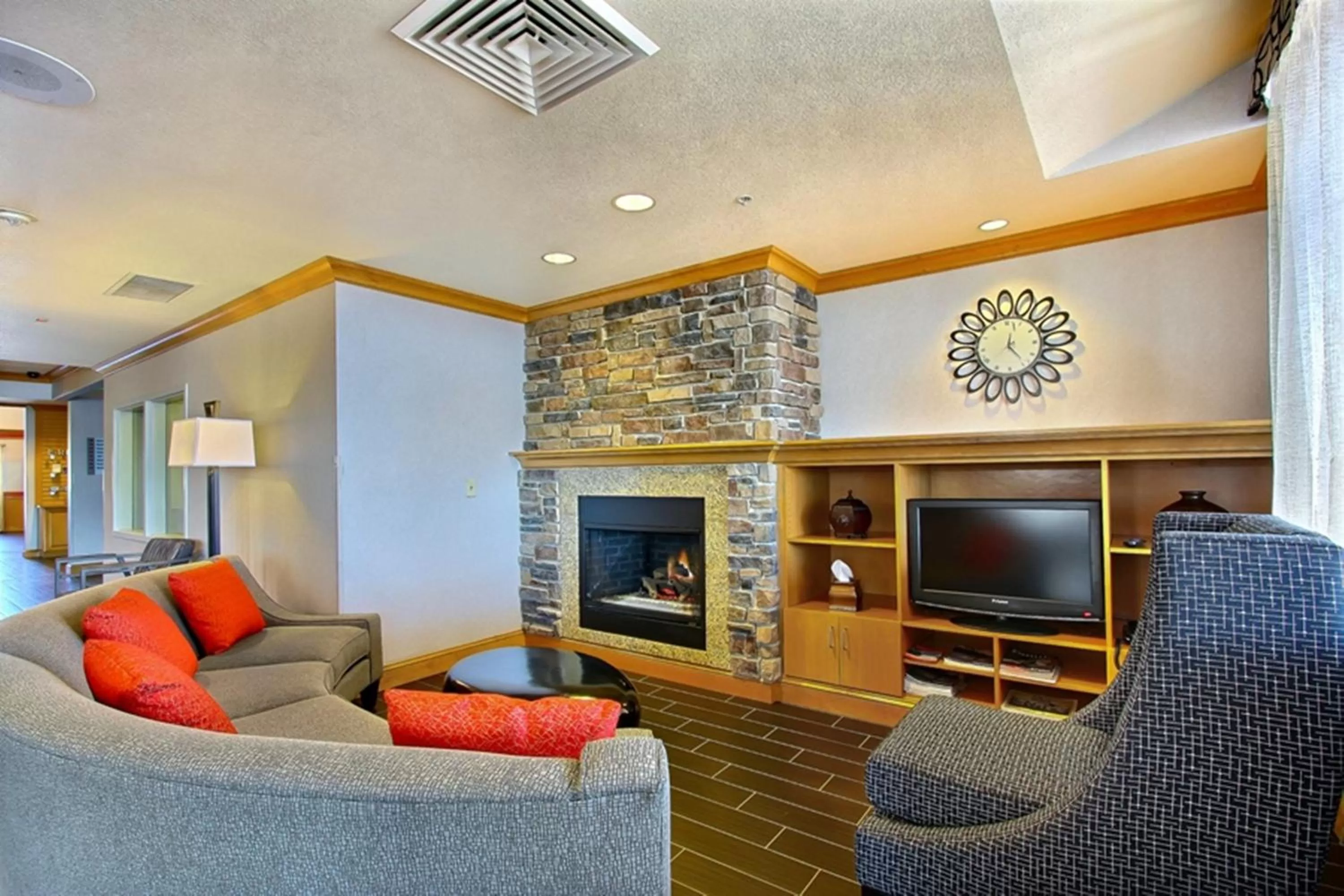 Lobby or reception in Comfort Suites
