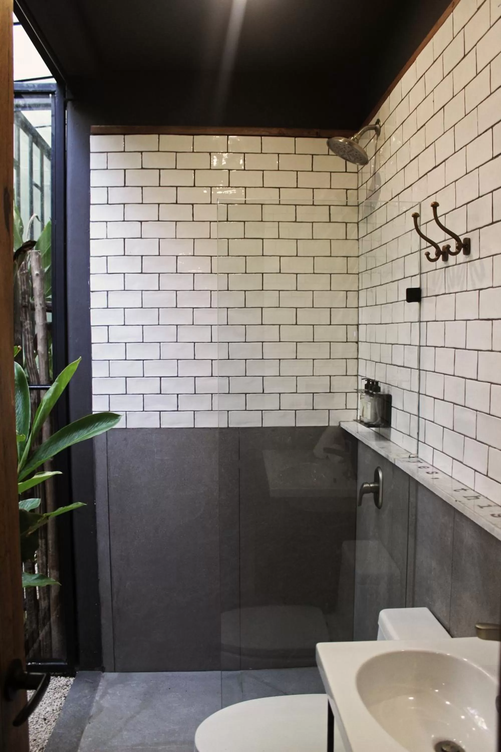 Bathroom in Loba Tulum Male Only