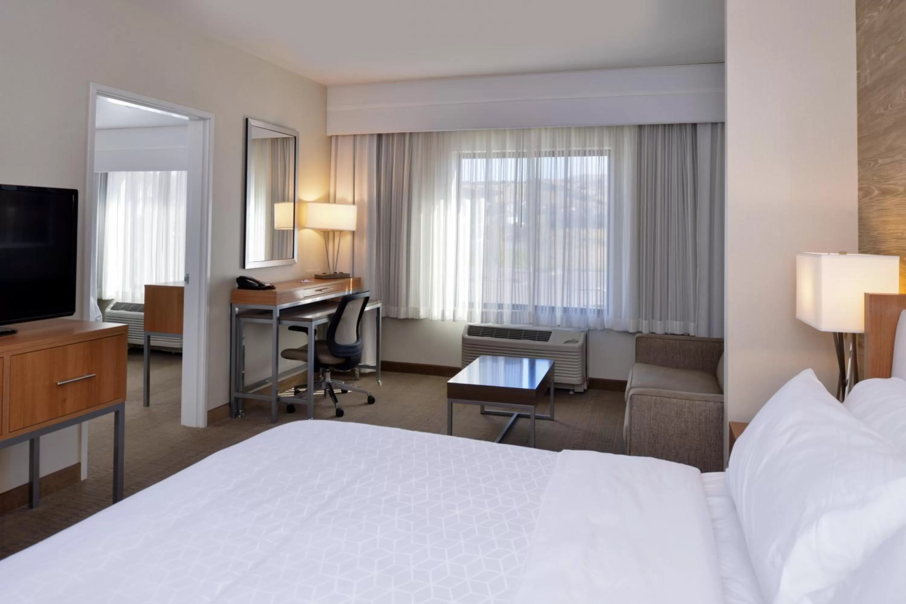 Photo of the whole room, Bed in Holiday Inn Express Pocatello by IHG