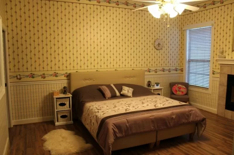 Bed in Rock Pointe Ranch