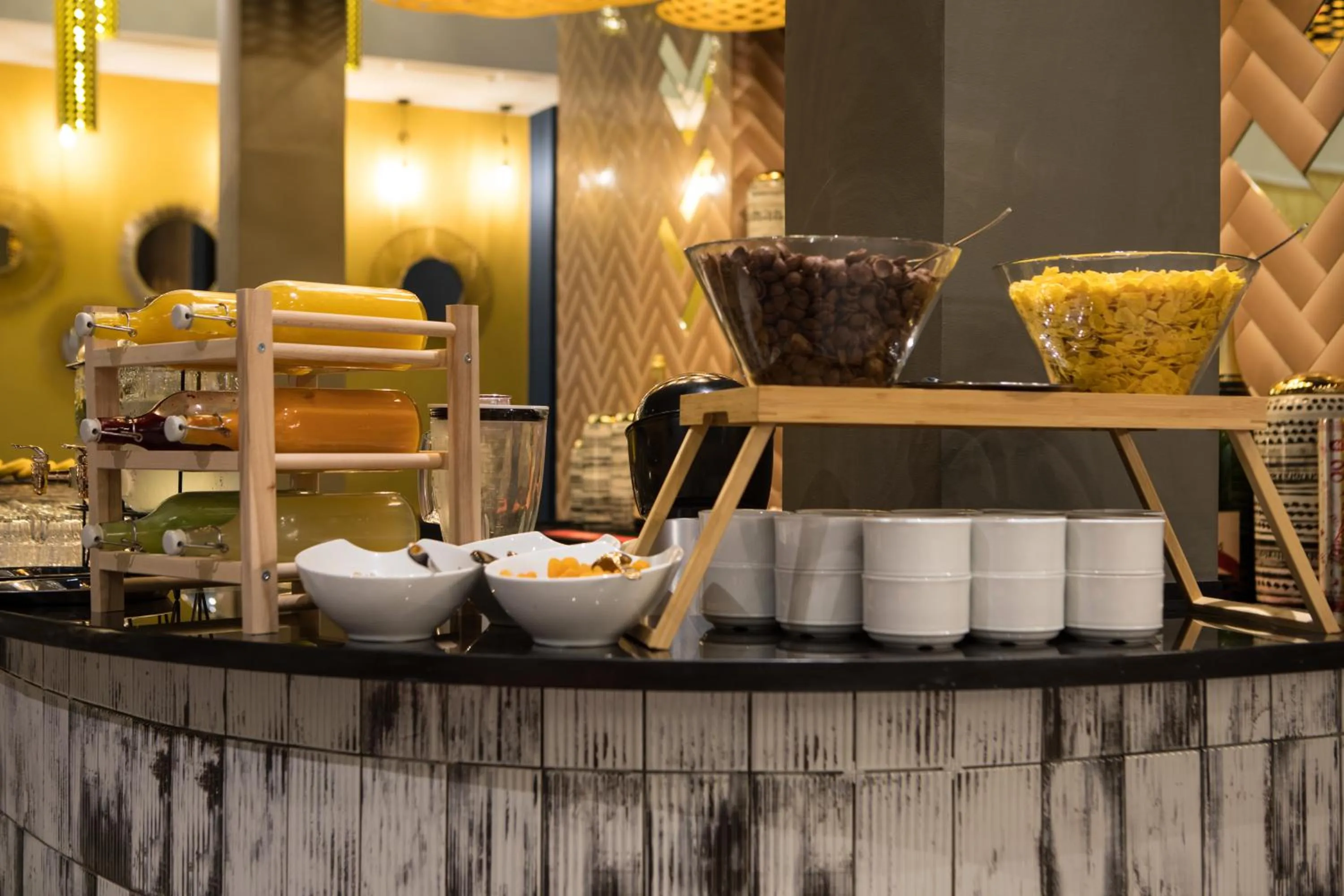 Breakfast in Ibis Abdelmoumen Casa Centre