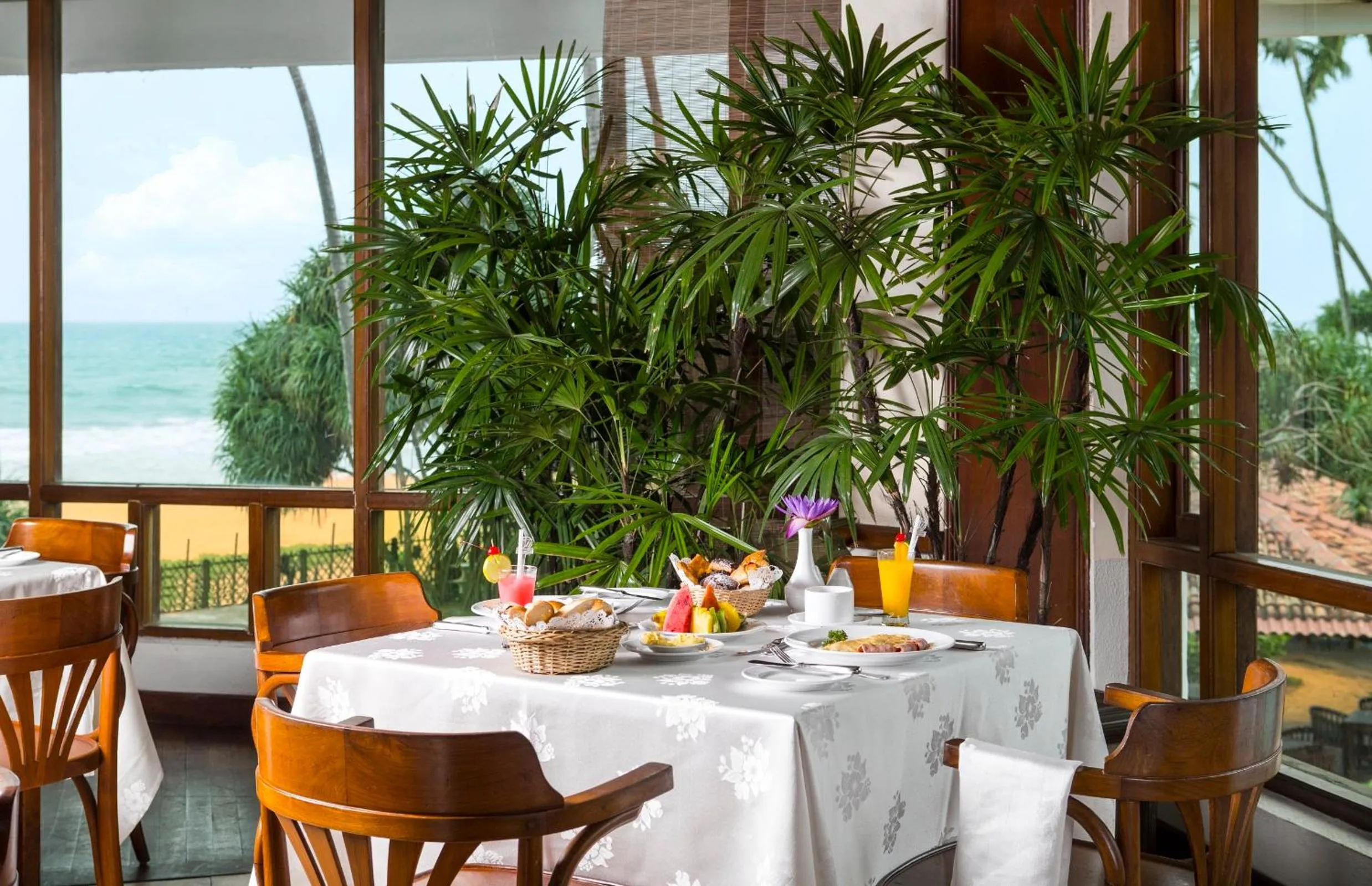 Breakfast in Tangerine Beach Hotel