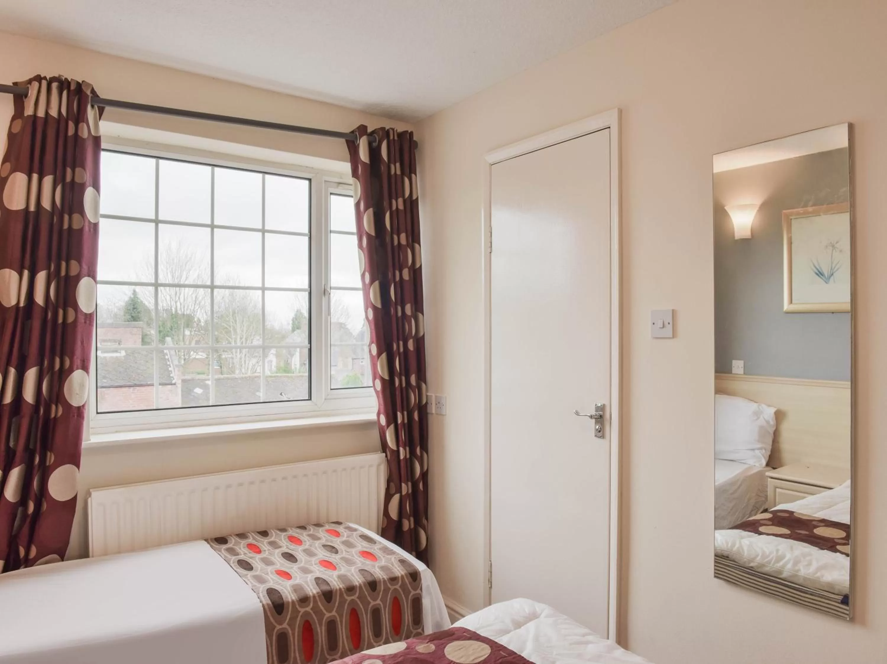 Family Double Room in Shilton Inn By OYO Leicester