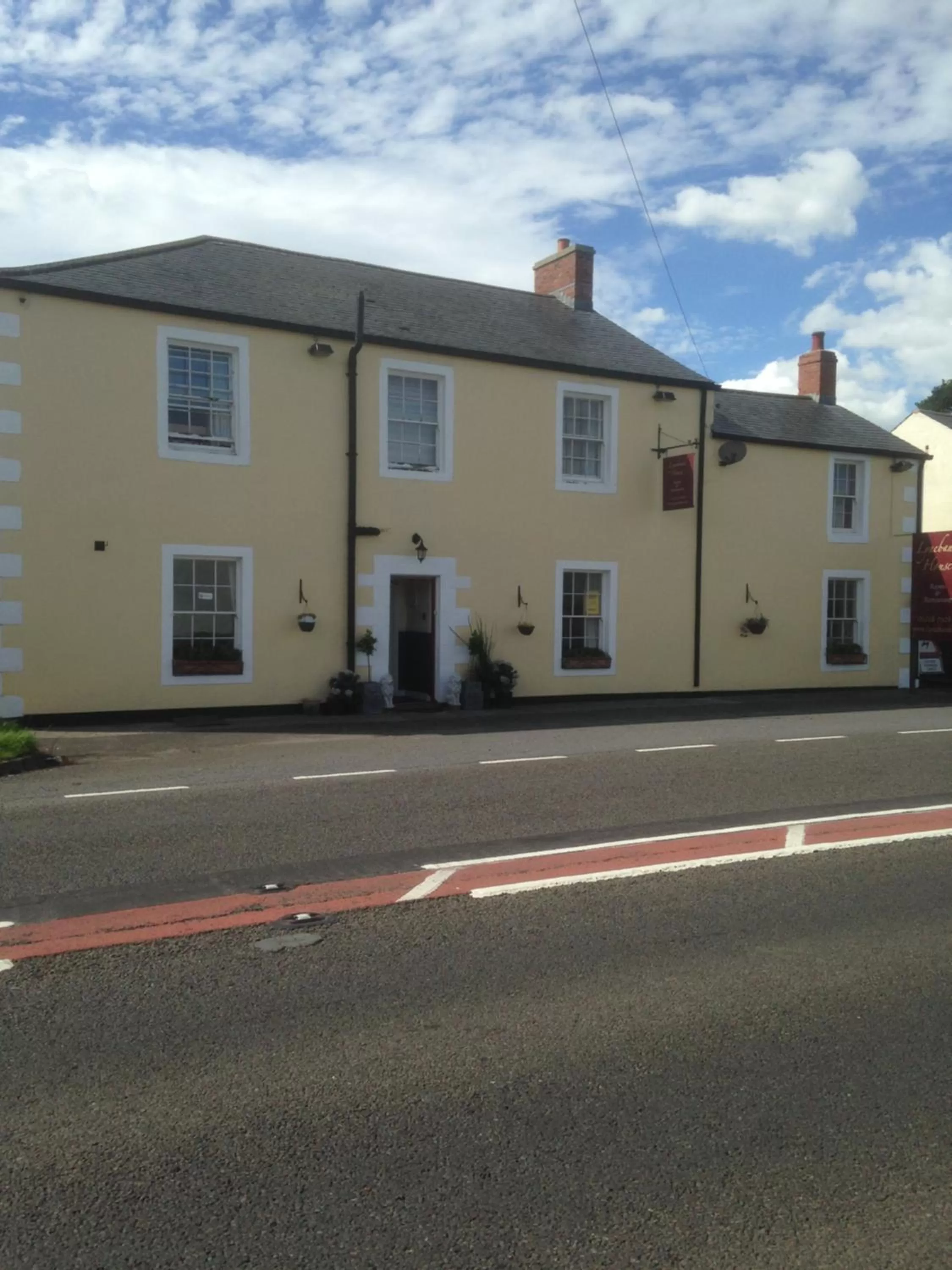 Property building in Lynebank House Hotel, Bed & Breakfast