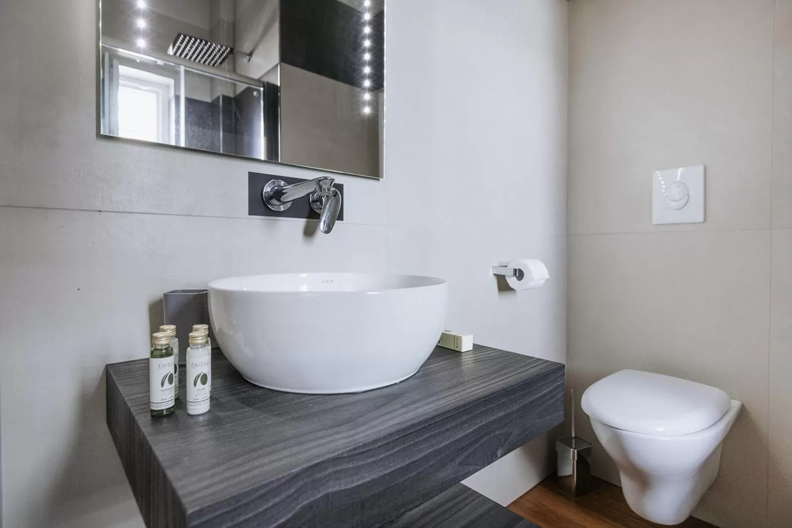 Toilet, Bathroom in APULIA BLUE APARTEMENTS & B&B