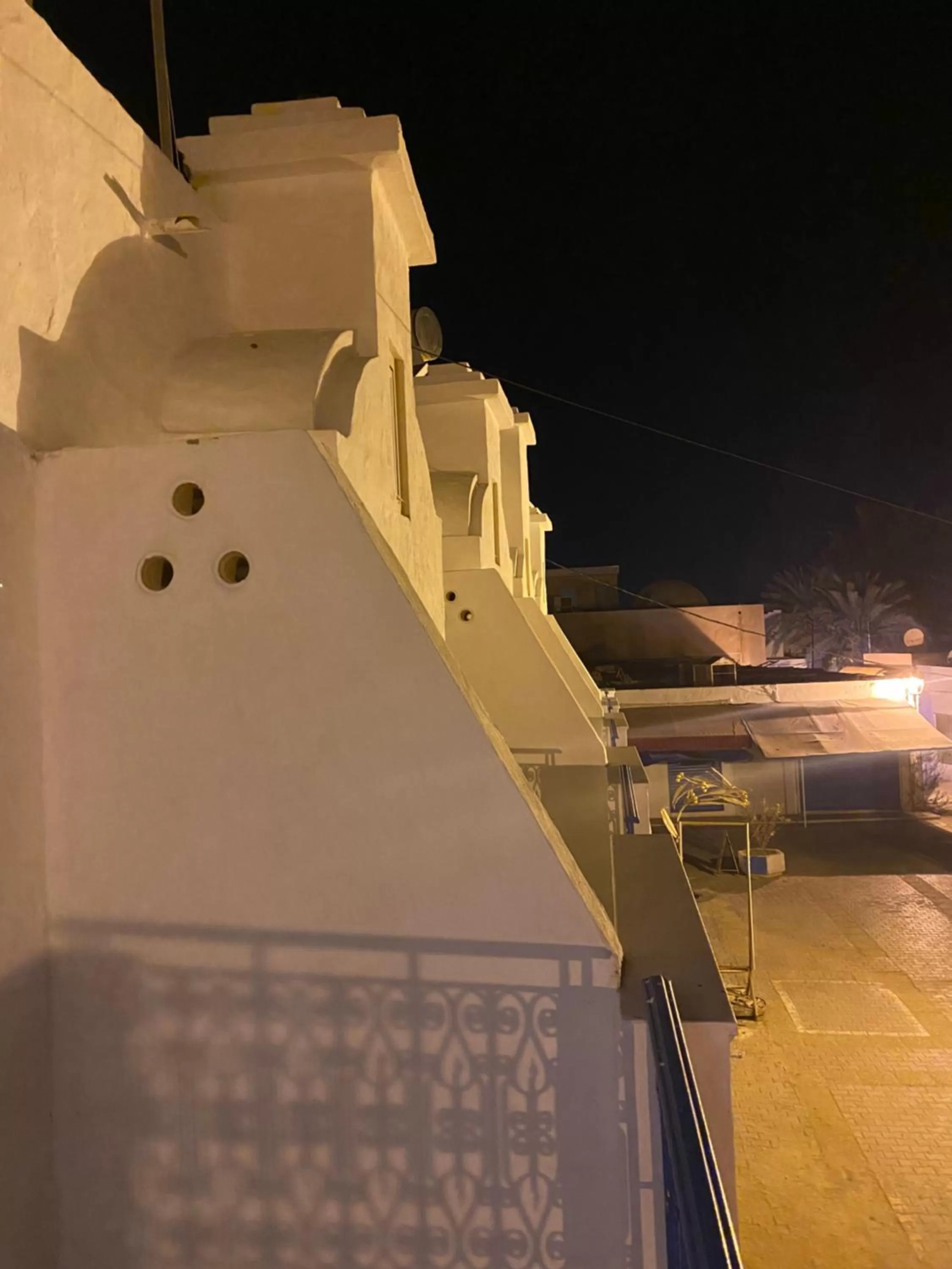 Balcony/Terrace in Hôtel Djerba Authentique - Au centre de Midoun