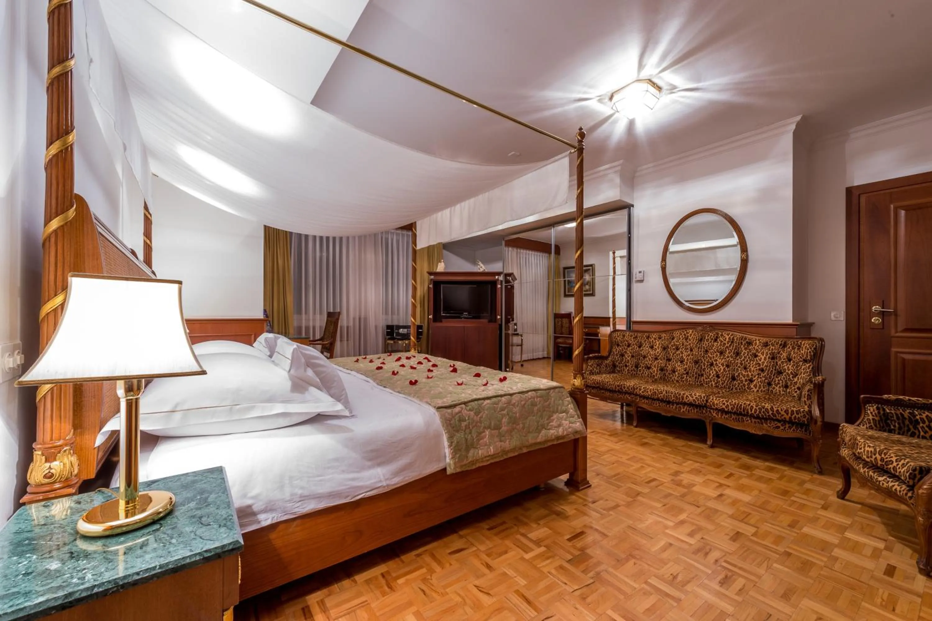 Bed in Hotel Century