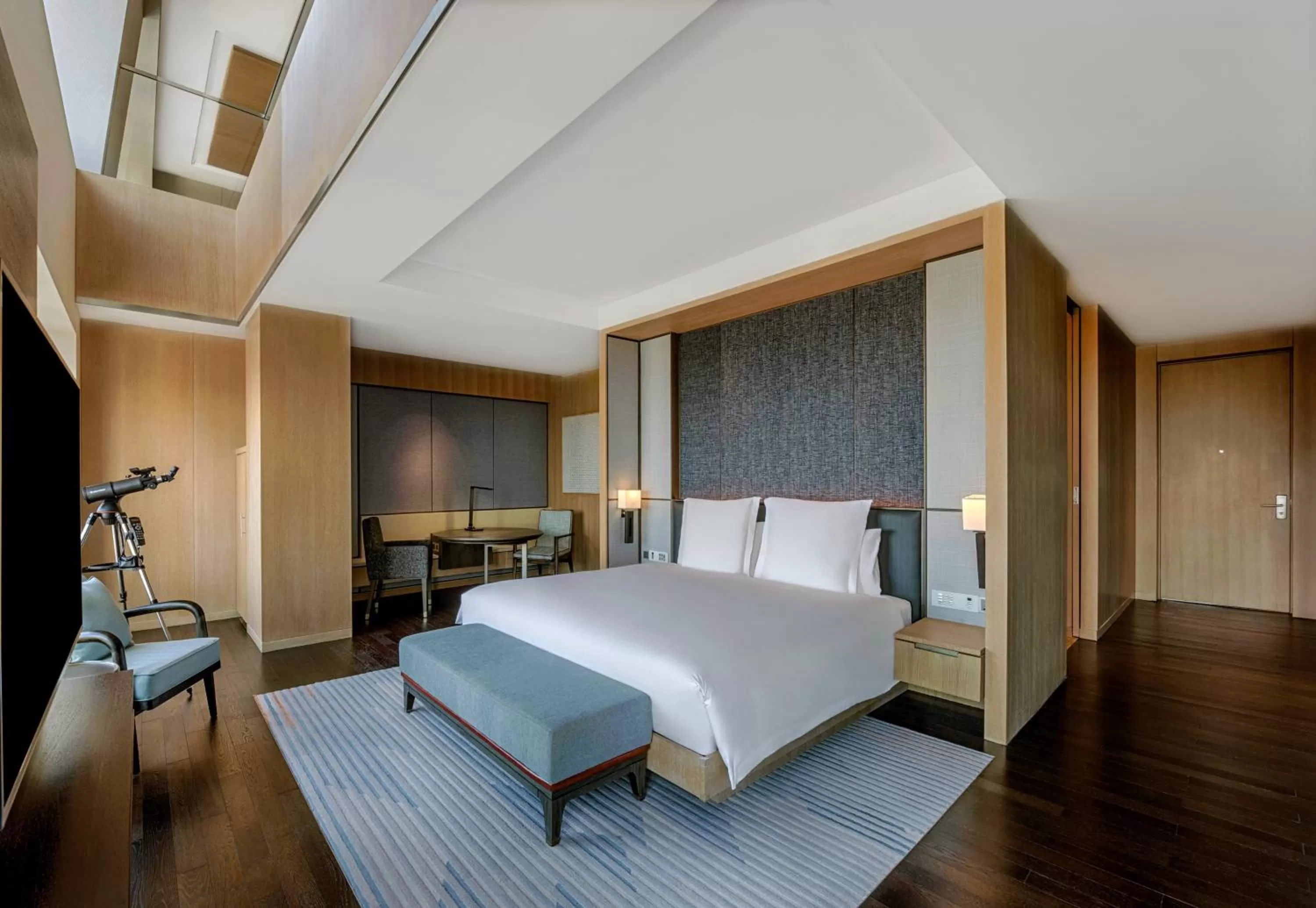 Bed in Park Hyatt Beijing