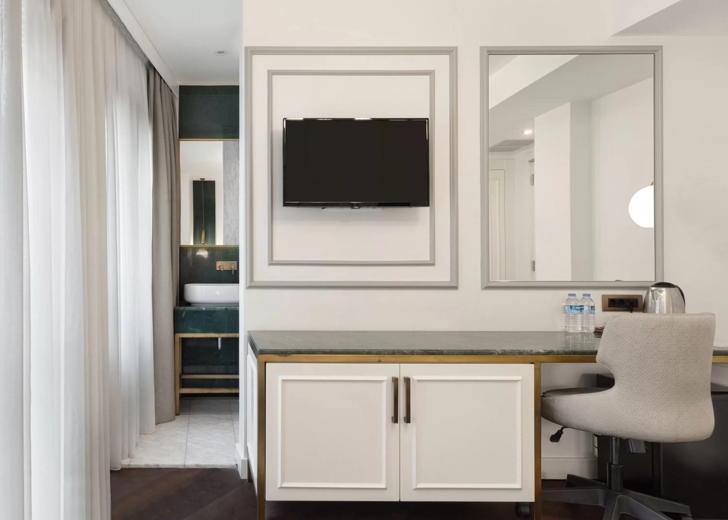 Bathroom in Pera Rasso Hotel