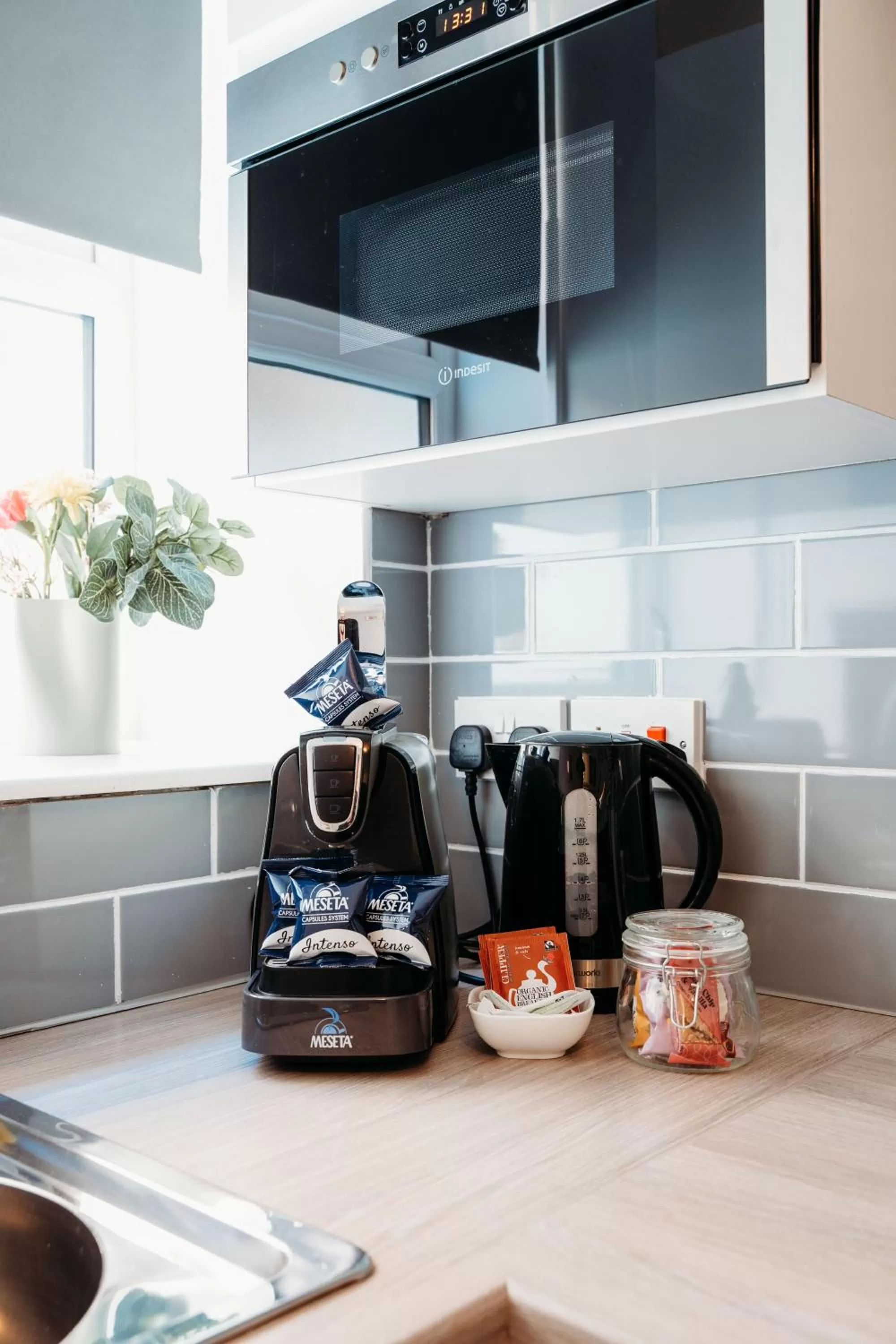 Coffee/tea facilities in Prime Suites Lytham