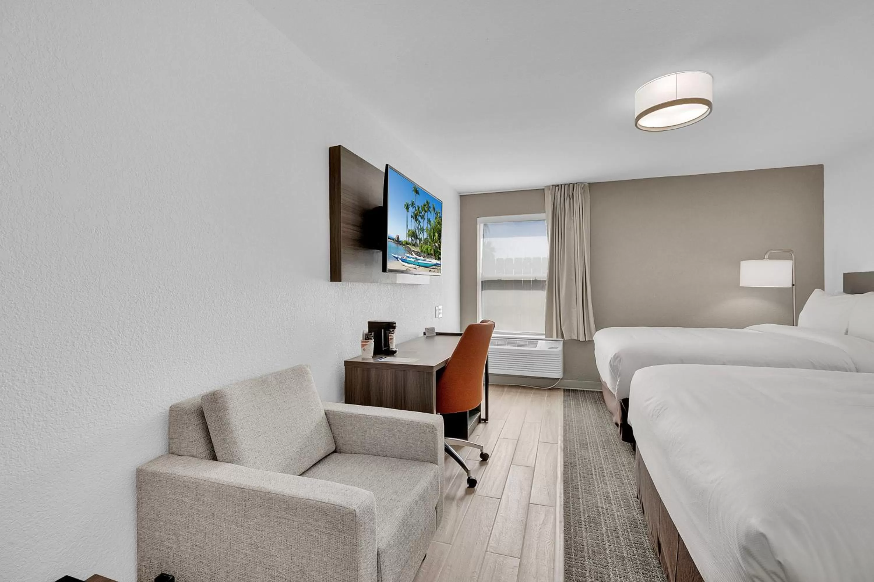 TV and multimedia, Bed in Comfort Inn