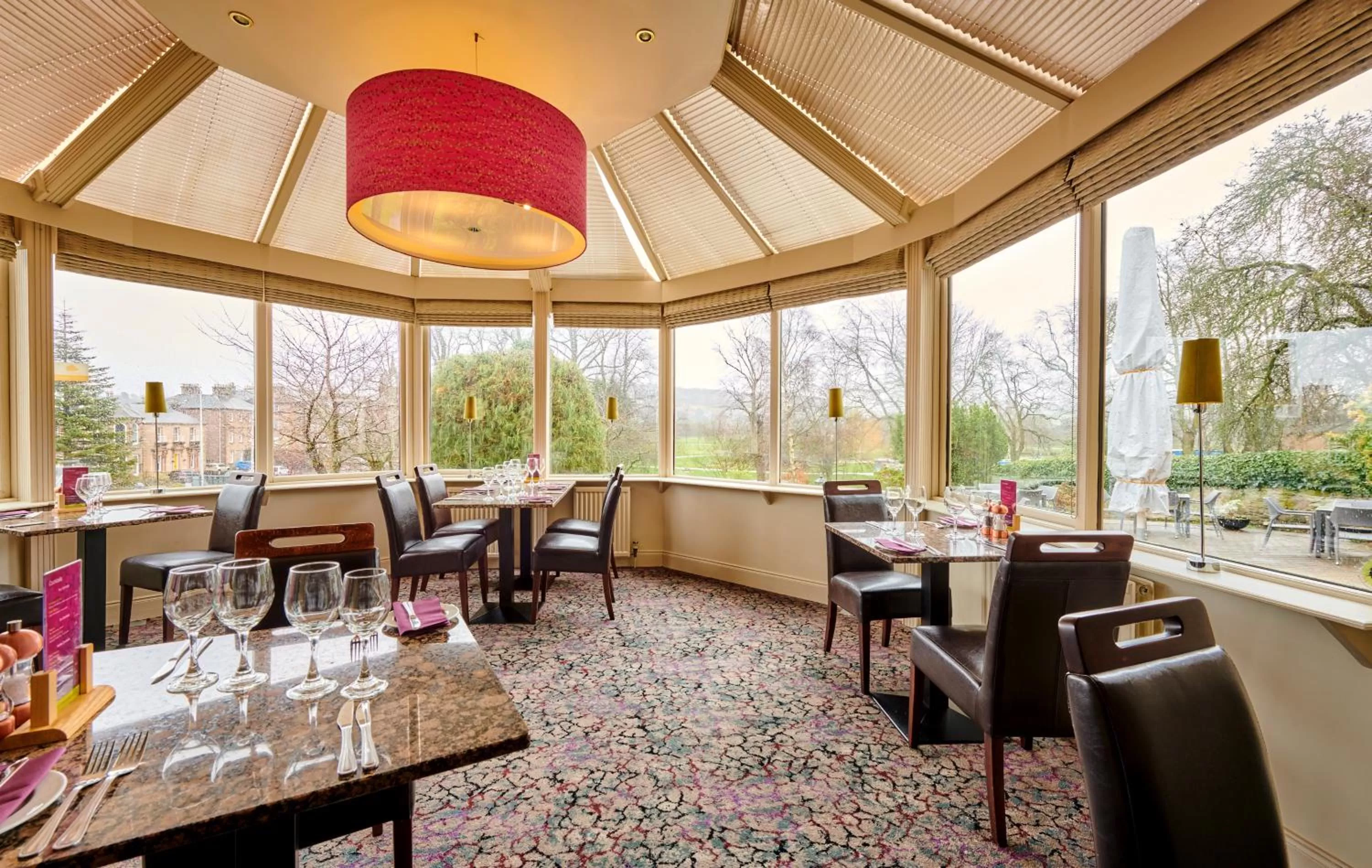 Restaurant/places to eat in The Parklands Hotel