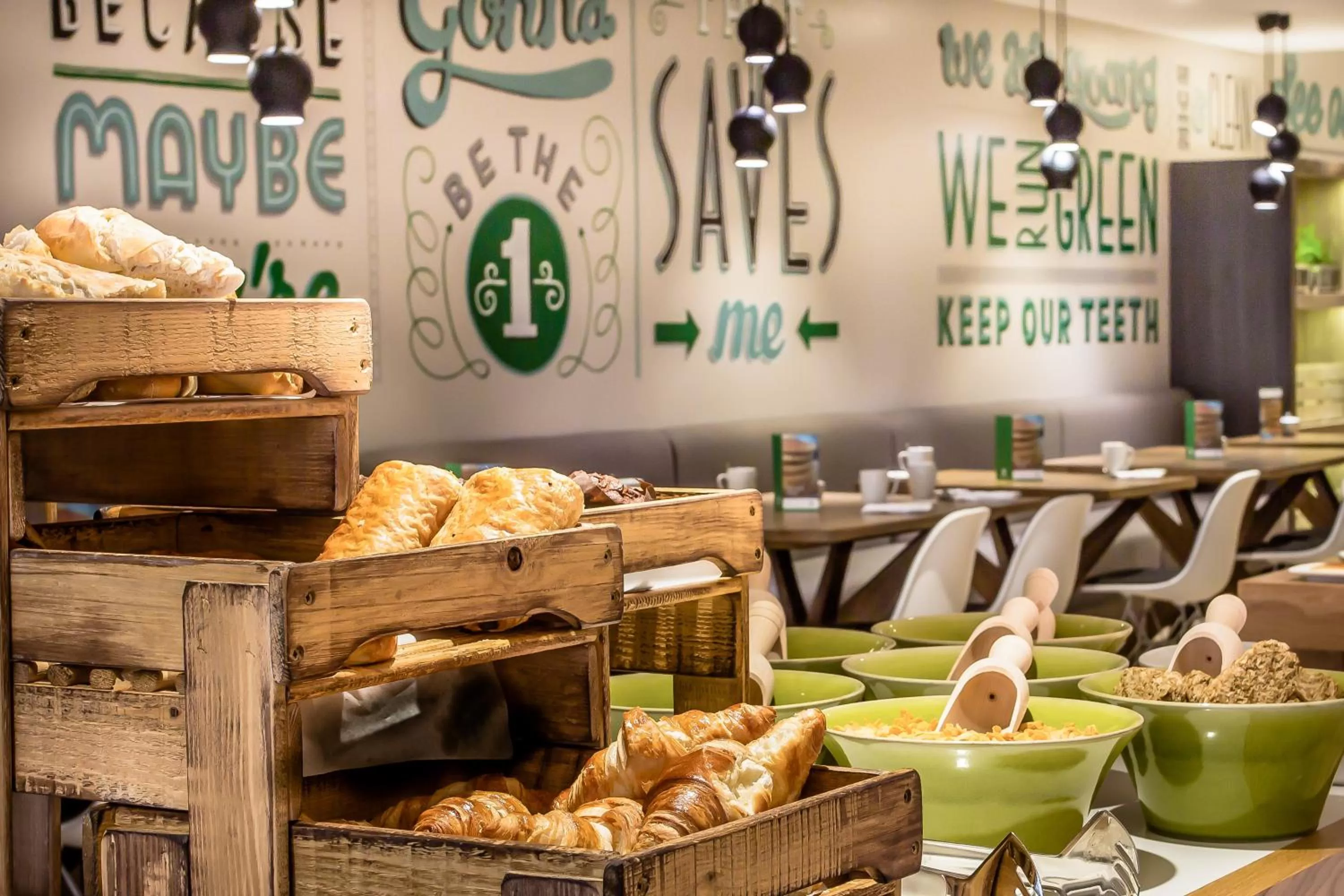 Breakfast in Holiday Inn London Camden Lock by IHG