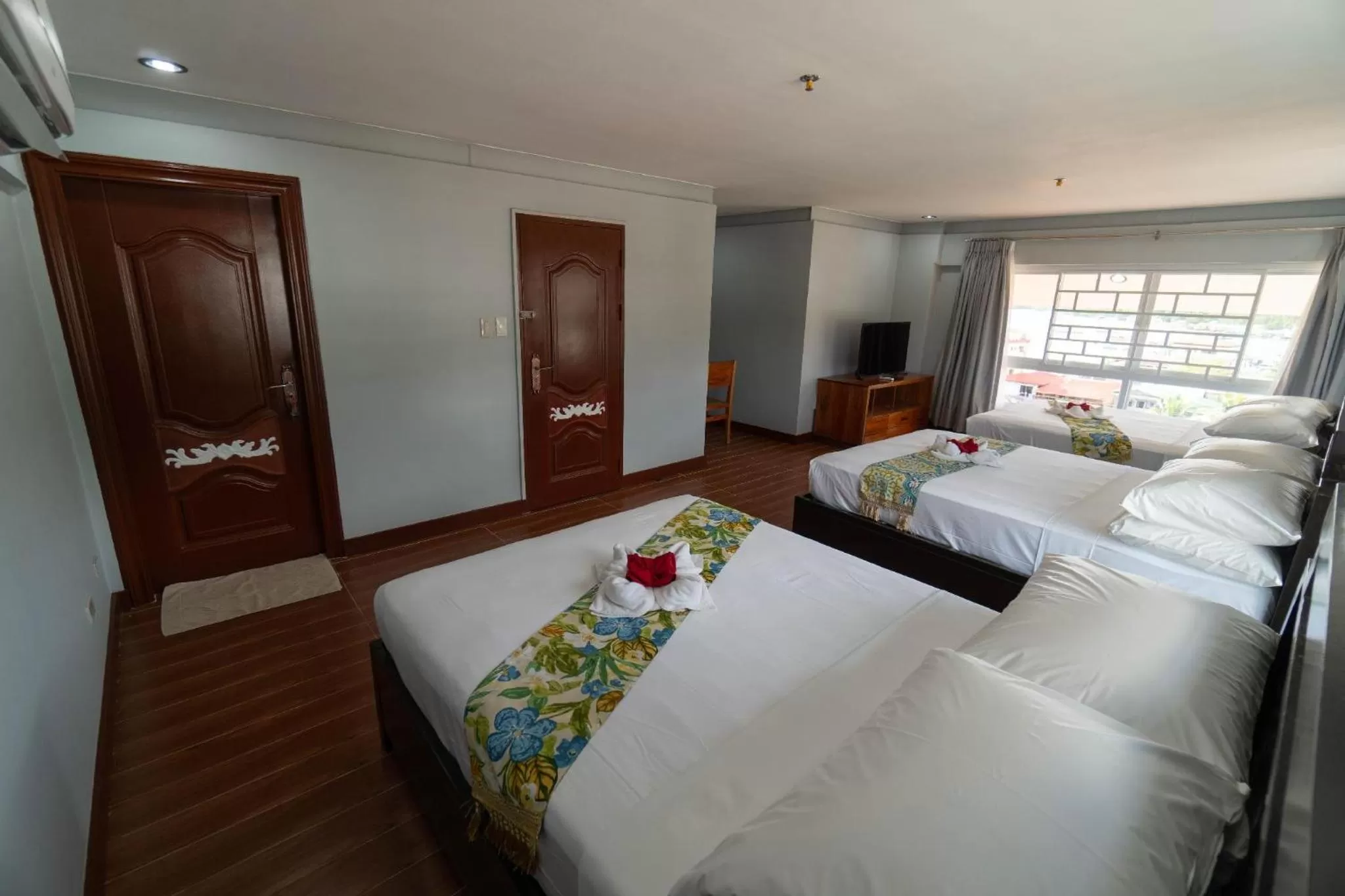 Bed in One Averee Bay Hotel