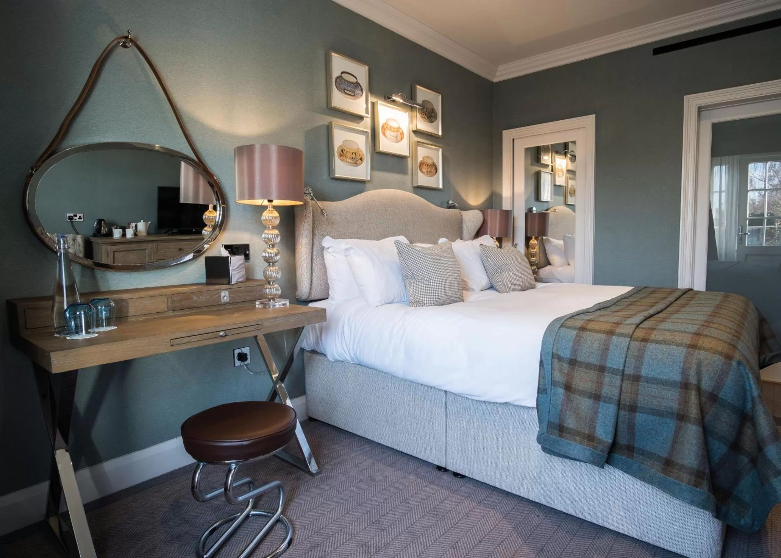 Photo of the whole room, Bed in The Beverley Arms Hotel