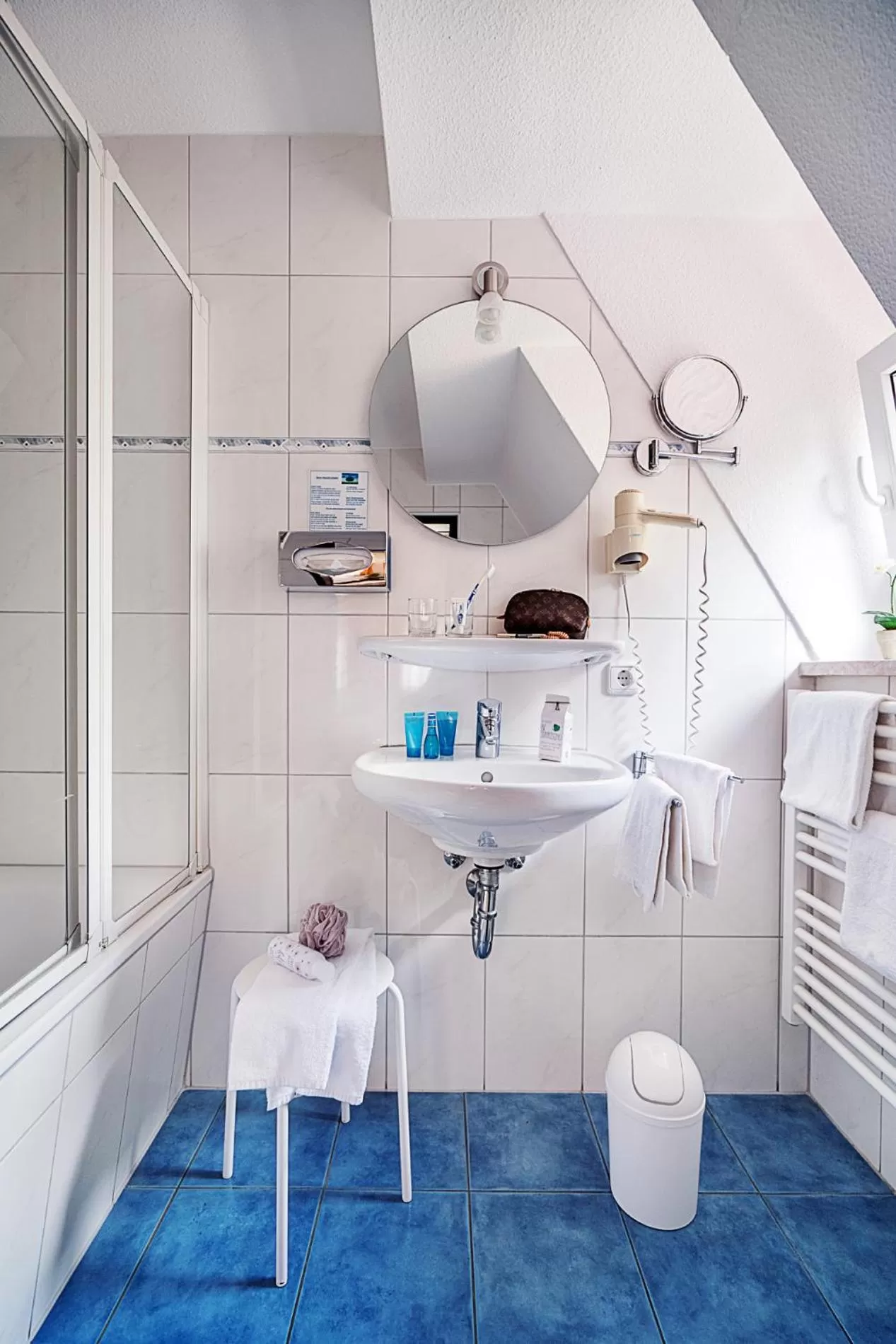 Bathroom in Hotel Rappen Rothenburg ob der Tauber