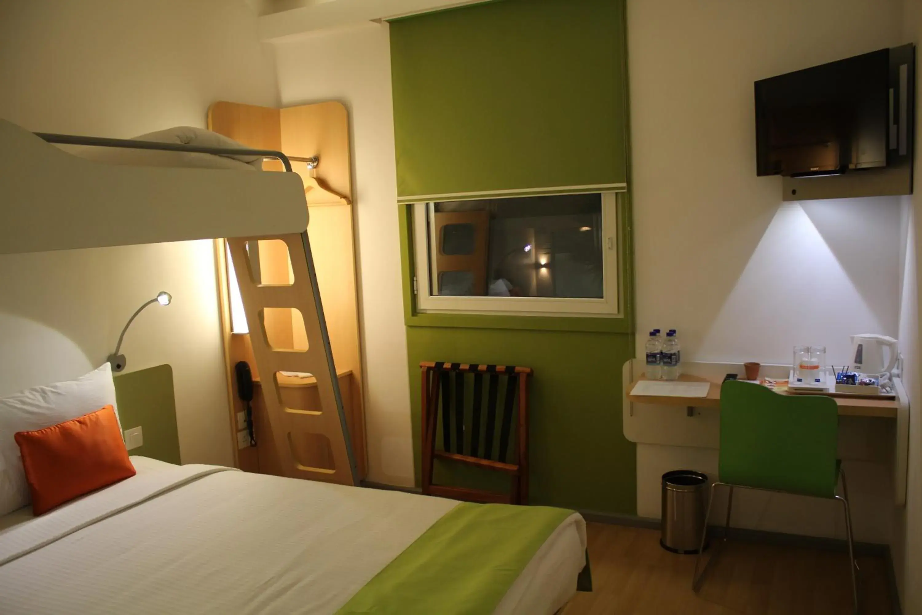 Family Room - single occupancy in Ginger Lucknow Family Room - single occupancy in Ginger Lucknow