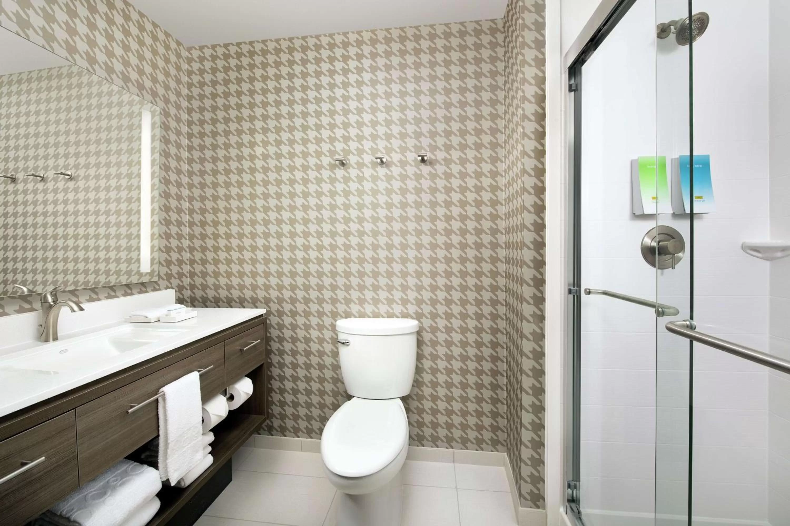 Bathroom in Home2 Suites by Hilton San Antonio Lackland SeaWorld