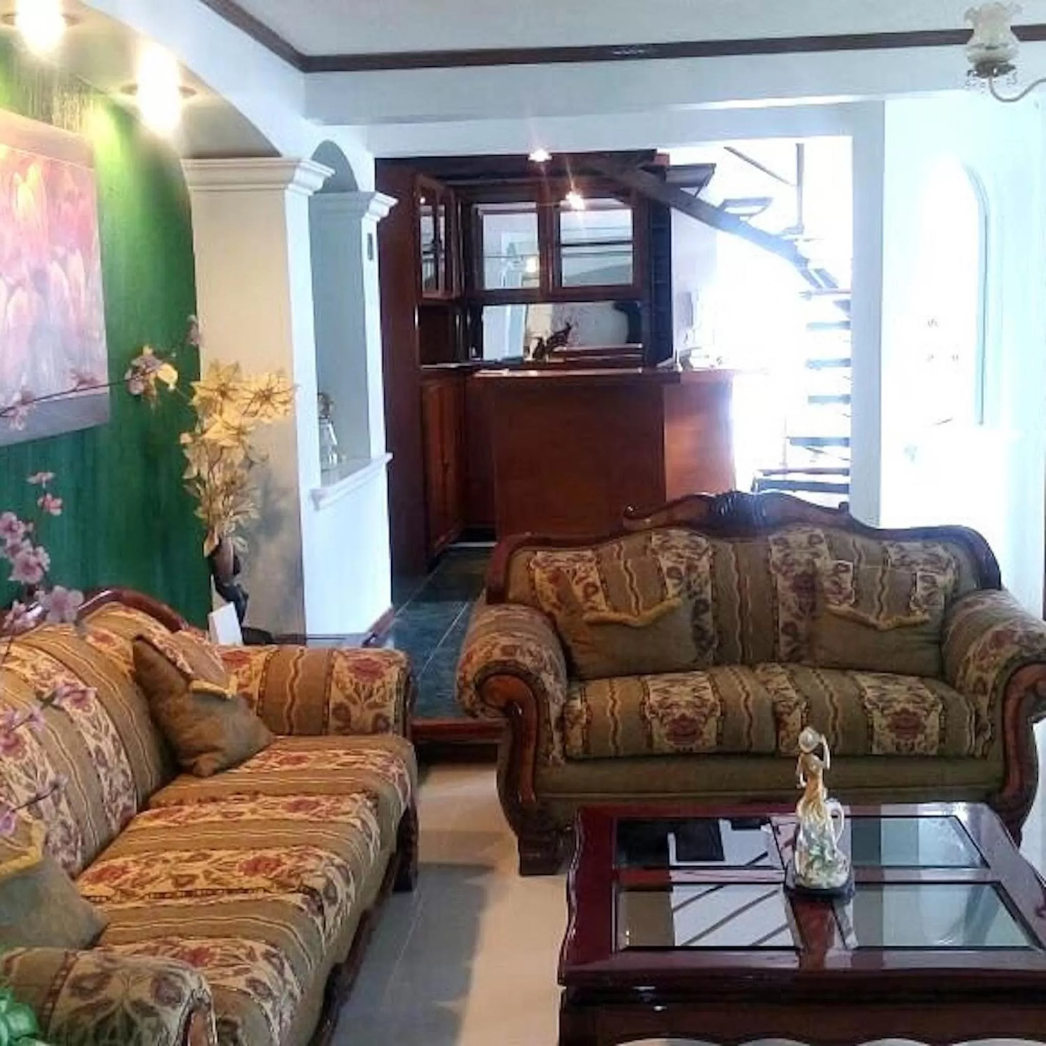 Living room in La Aurora Hotel Like Home