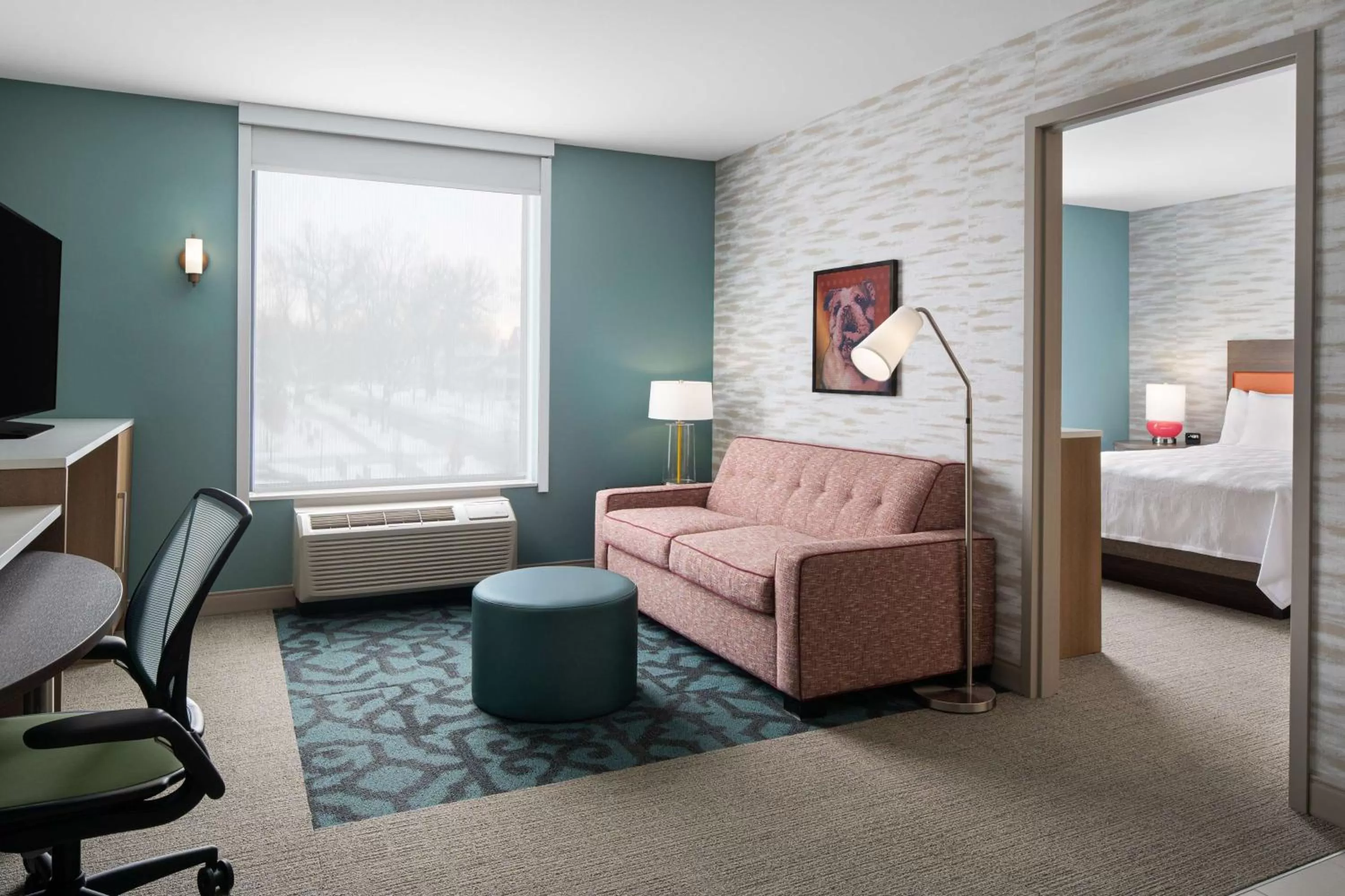 Bedroom, Bed in Home2 Suites by Hilton Des Moines at Drake University