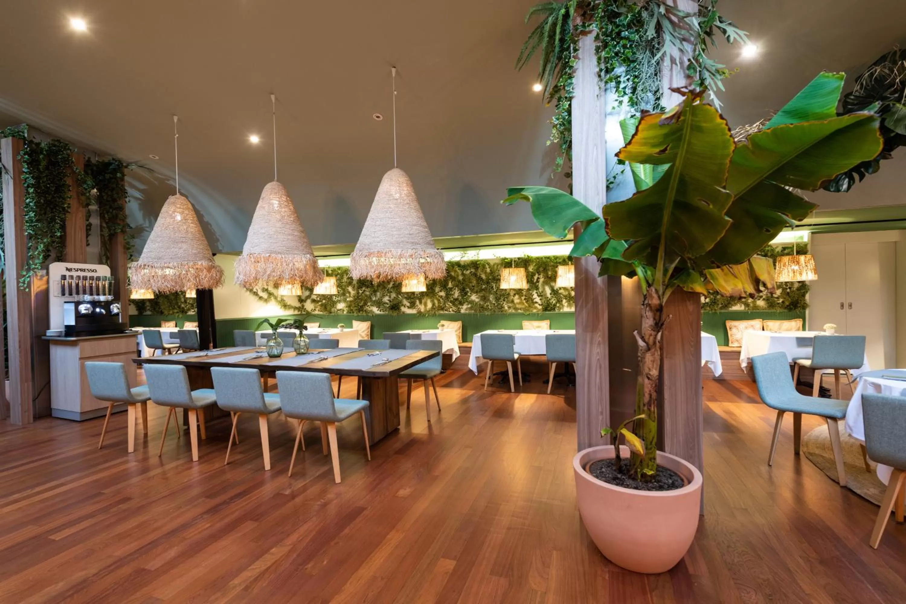 Restaurant/places to eat in Aparthotel Atenea Barcelona