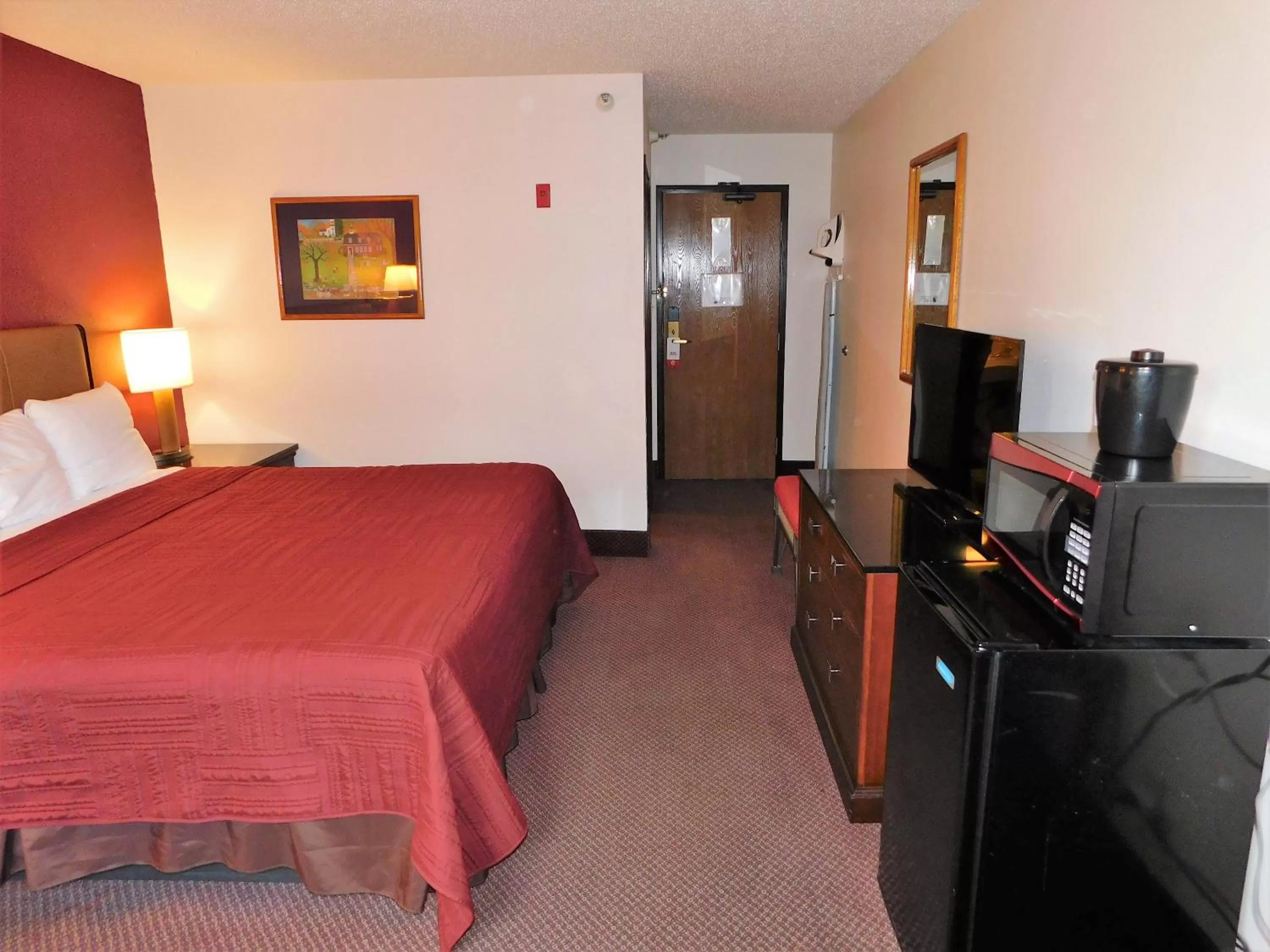Bed in The Covered Bridge Inn