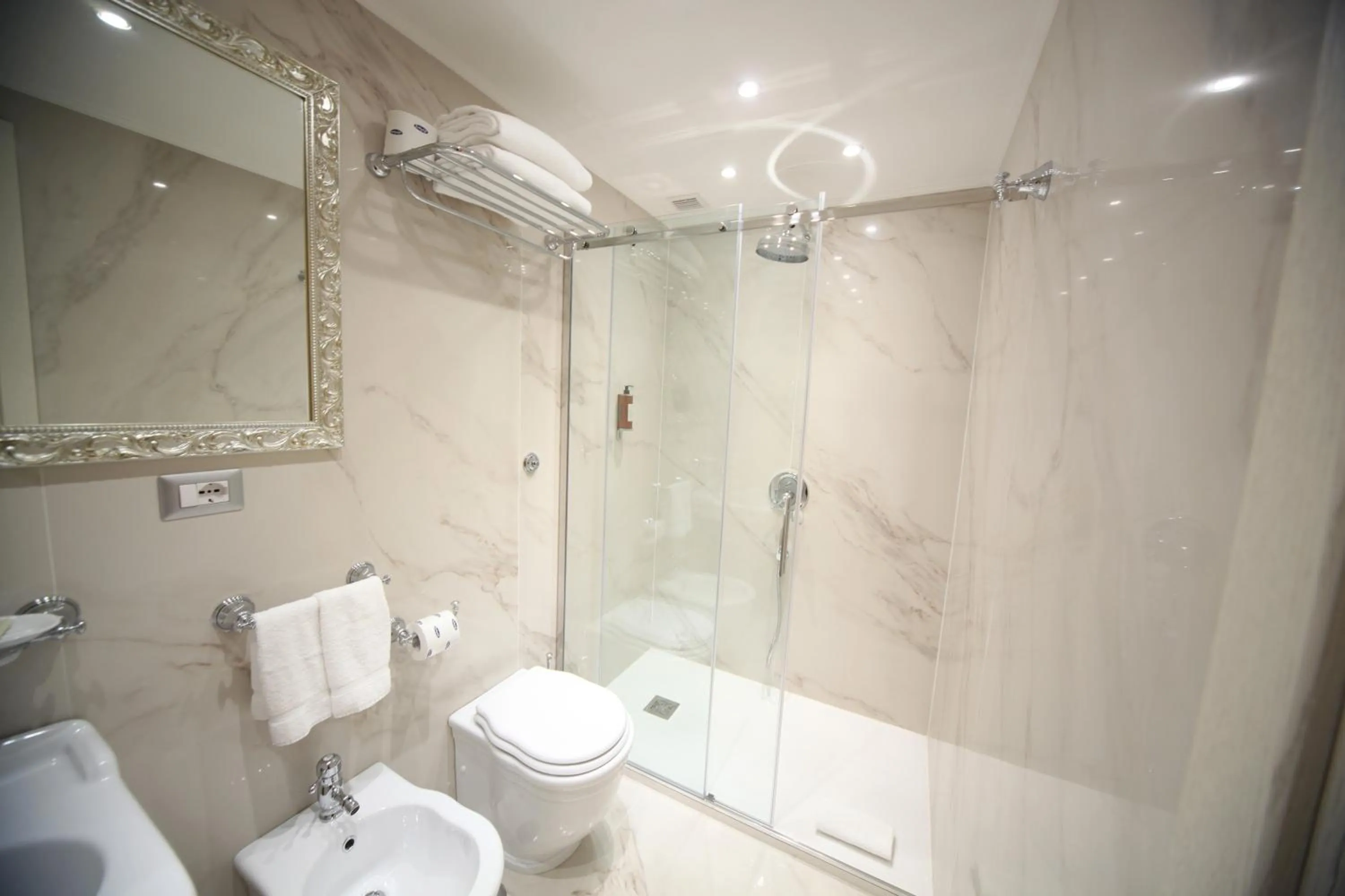 Bathroom in Maison Tritone