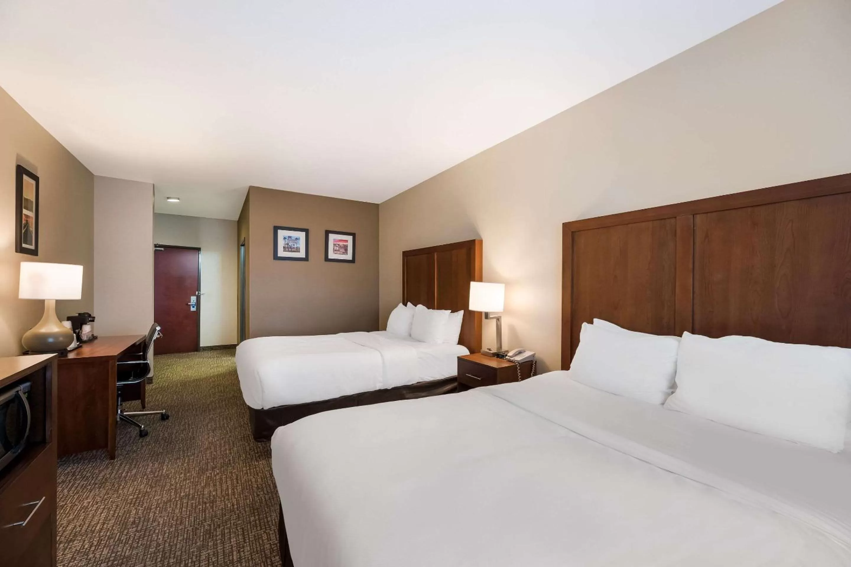 Bedroom, Bed in Comfort Inn & Suites Las Vegas - Nellis