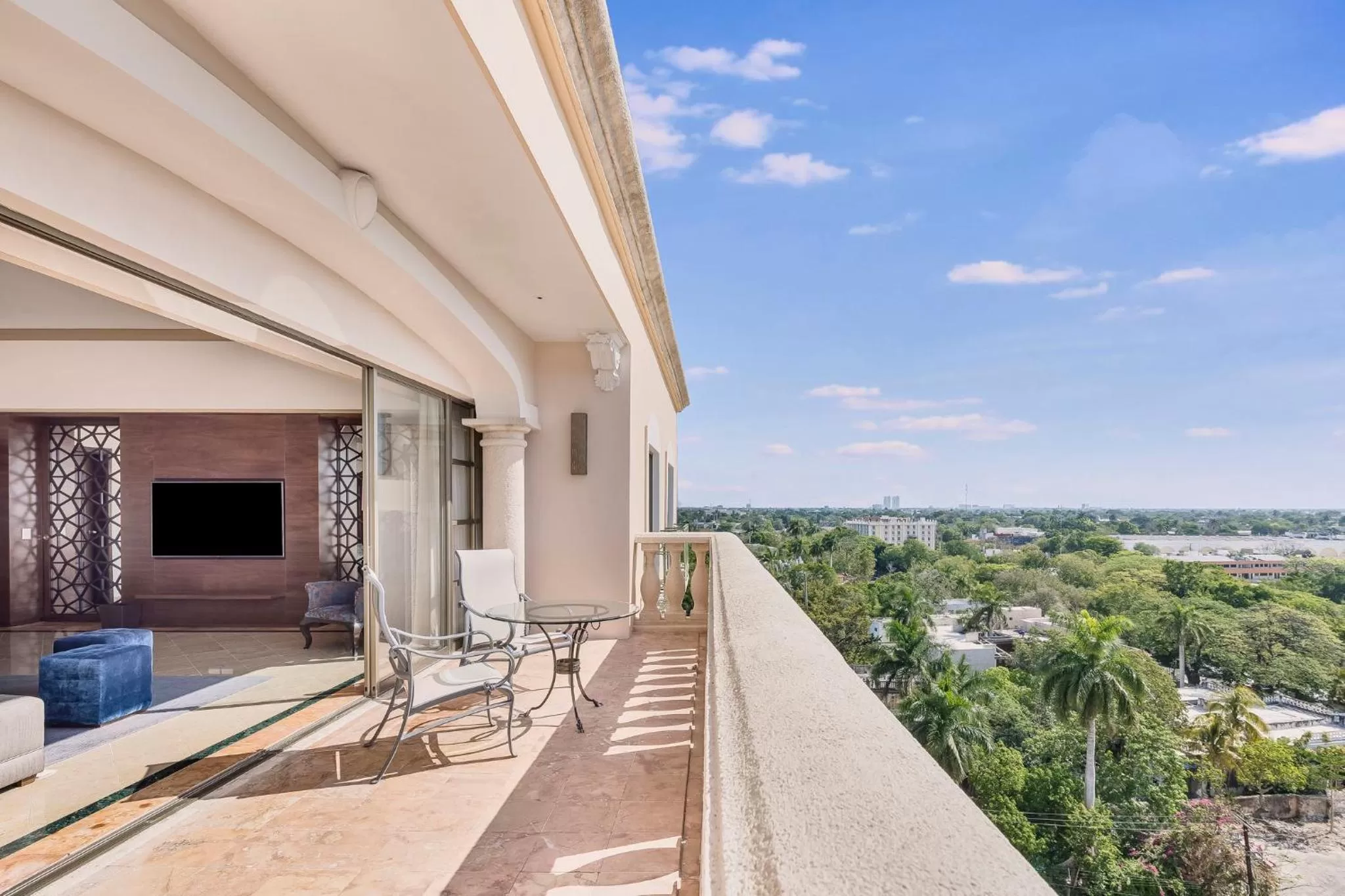 Photo of the whole room in Fiesta Americana Merida