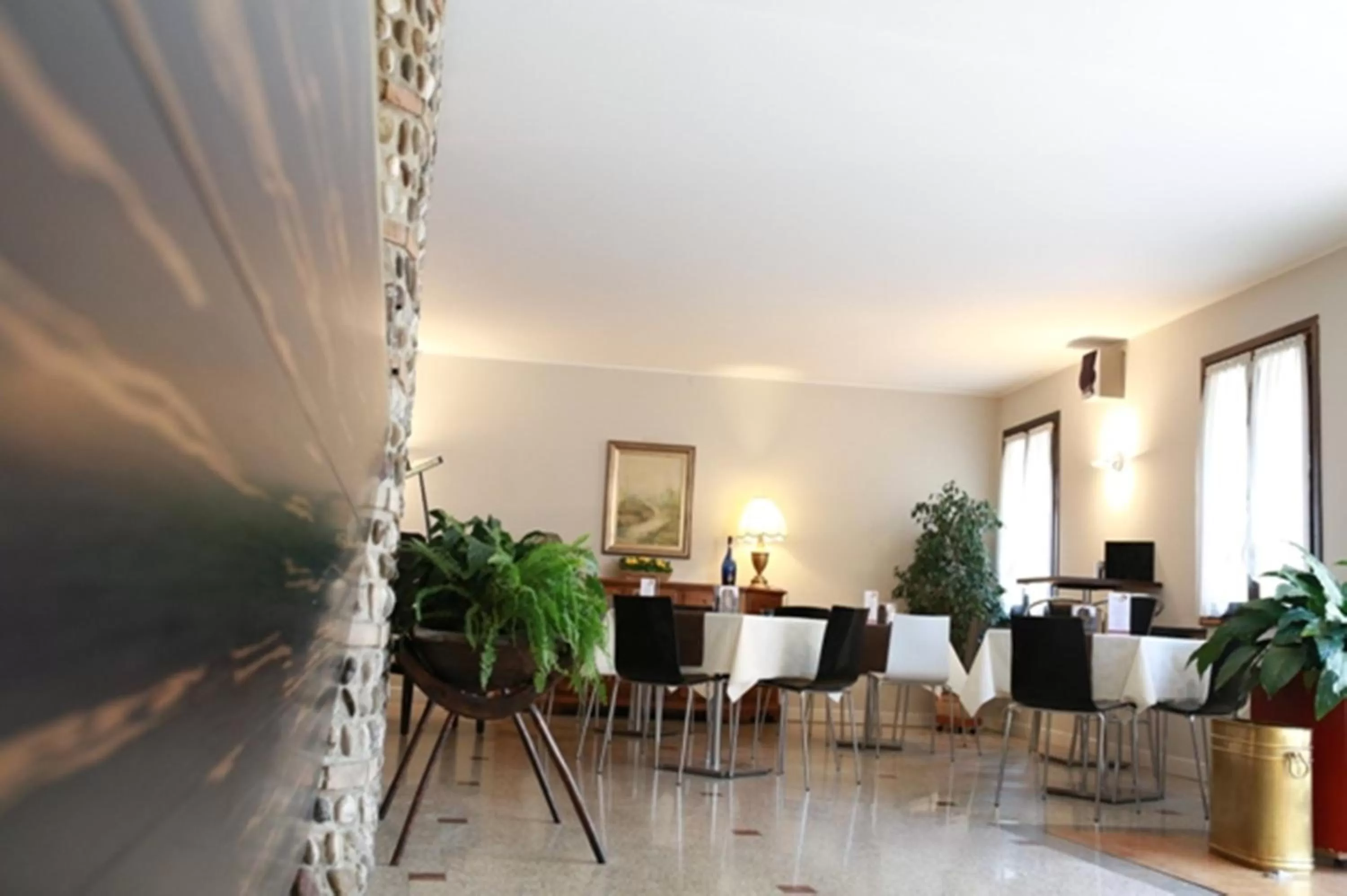 Restaurant/places to eat in Hotel Al Posta