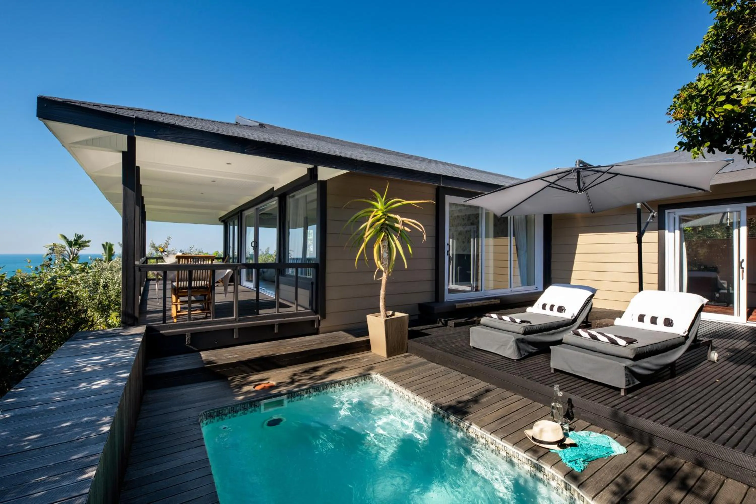 Pool view in Prana Lodge