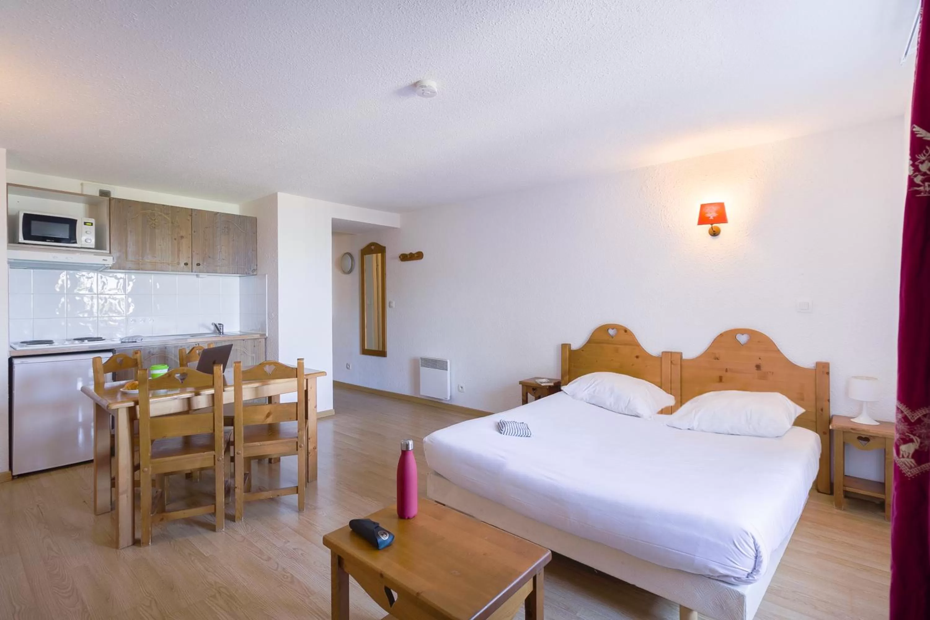 Bedroom, Bed in Garden & City Evian - Lugrin