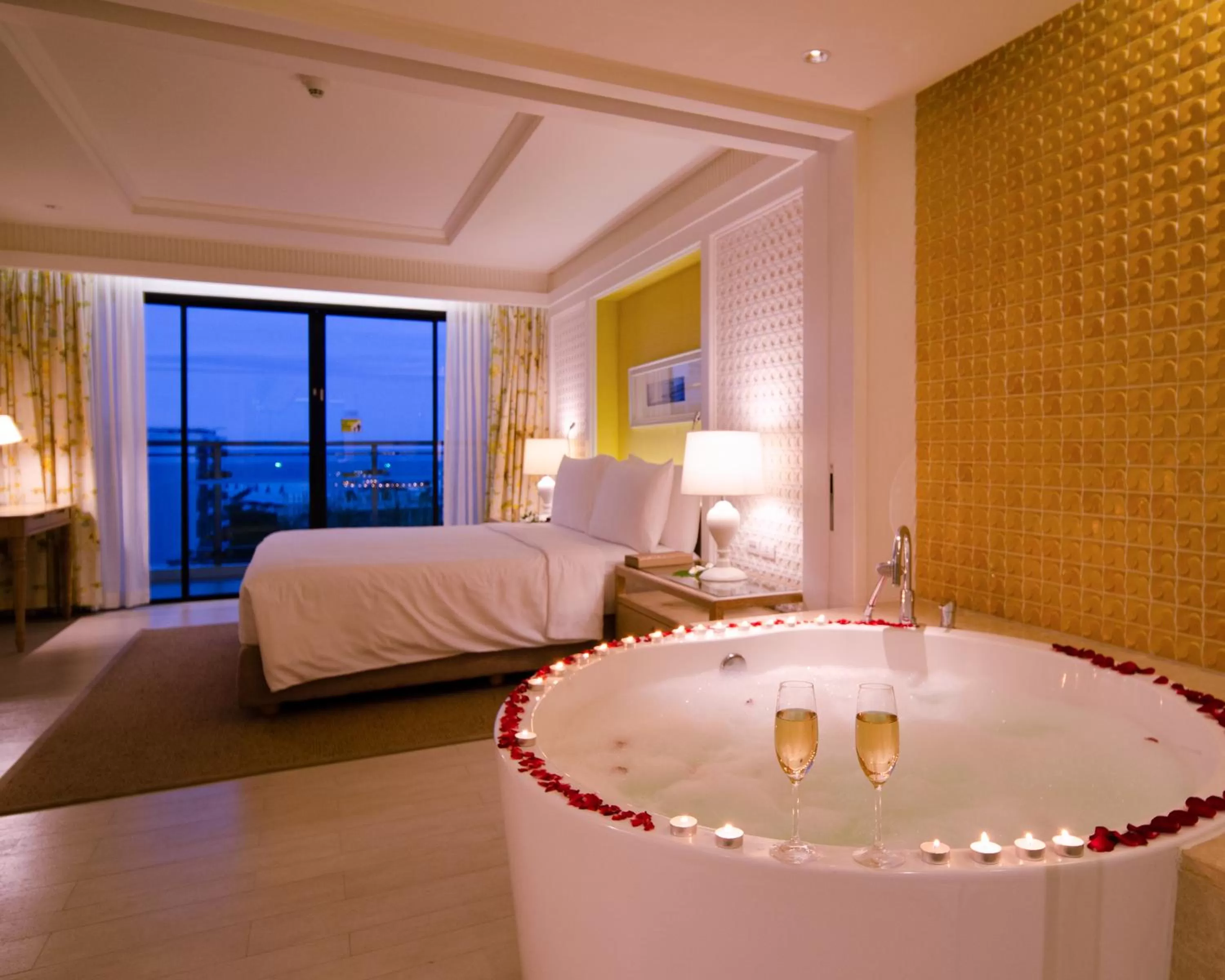 Bathroom, Bed in Amari Hua Hin