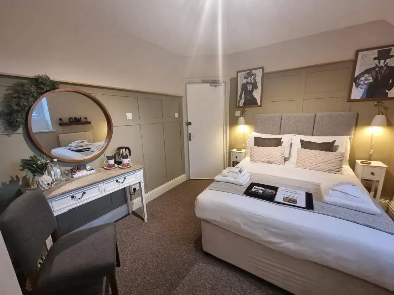 Double Room in Creates Double Room in Creates