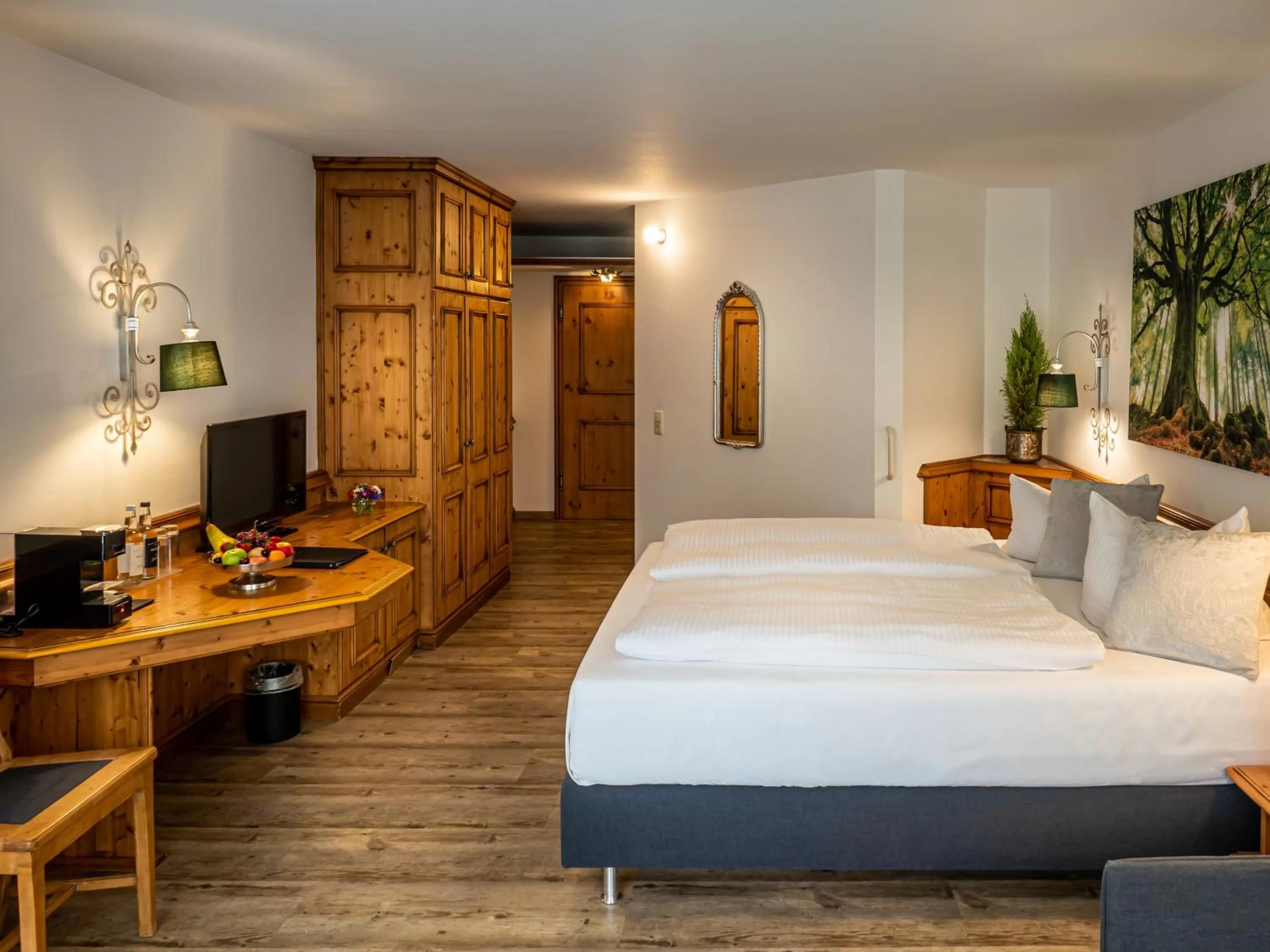 Bedroom, Bed in Mäsers Allgäuherz