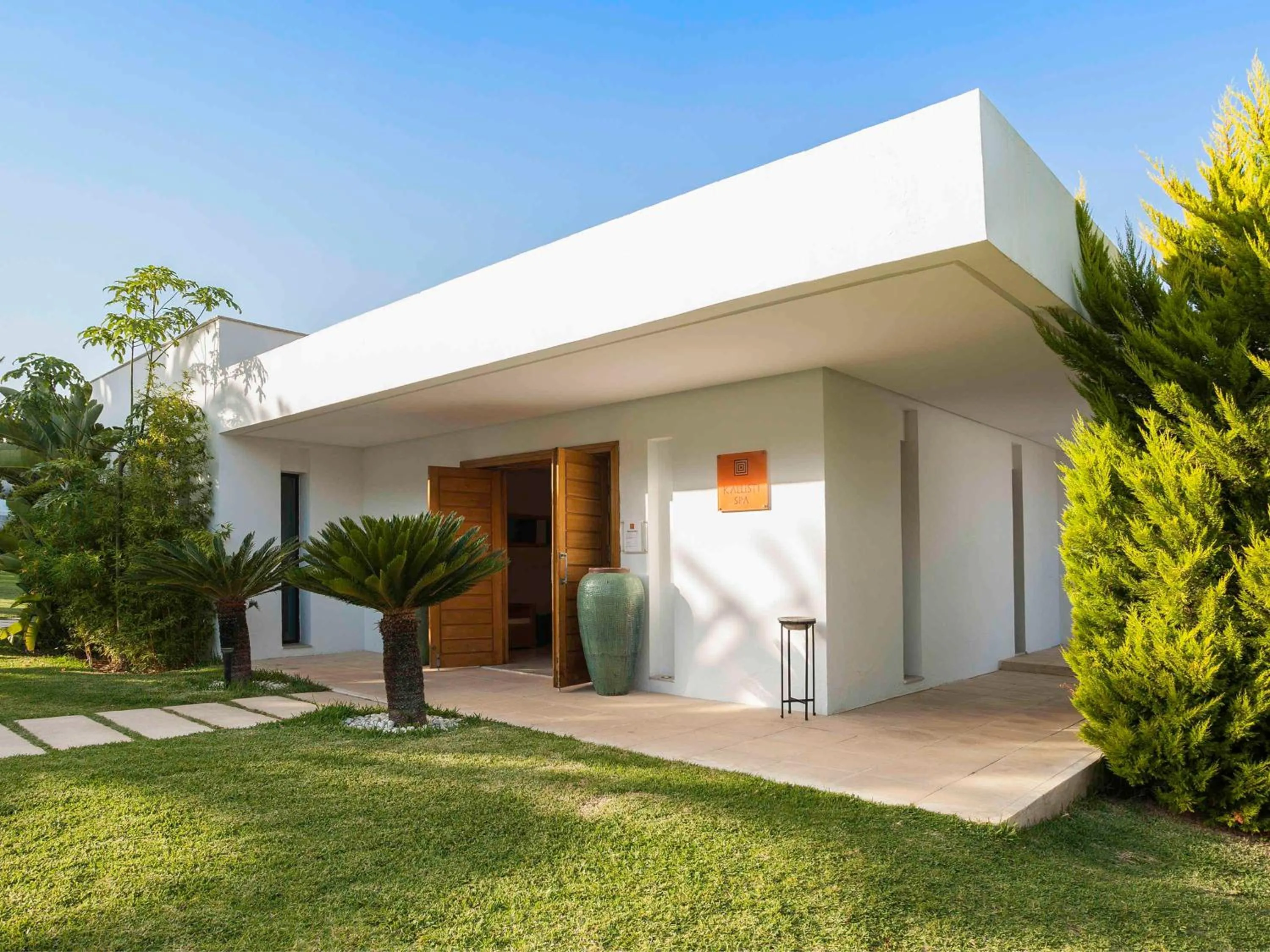 Steam room in Mövenpick Hotel Gammarth Tunis