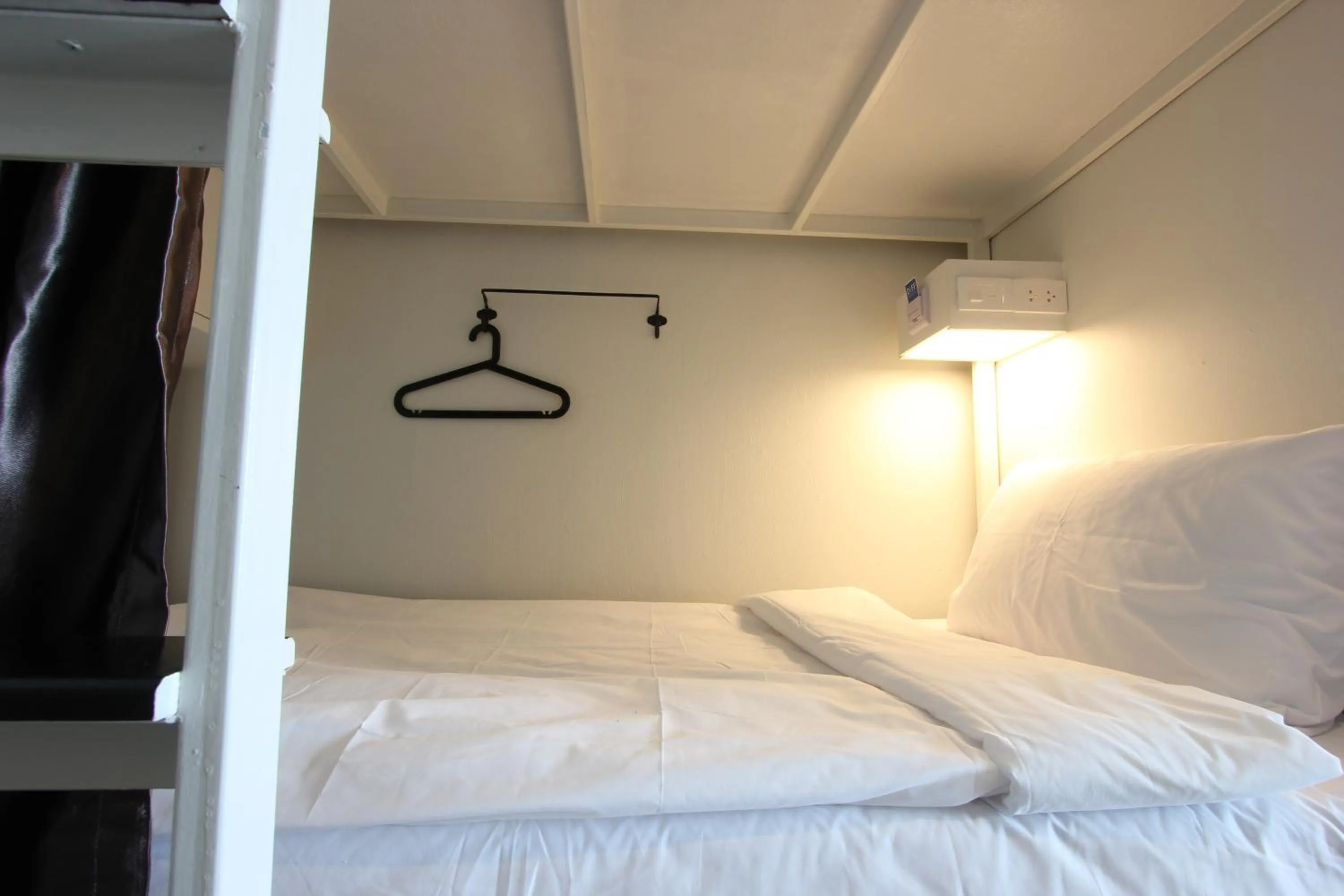 bunk bed, Bed in Diff Hostel