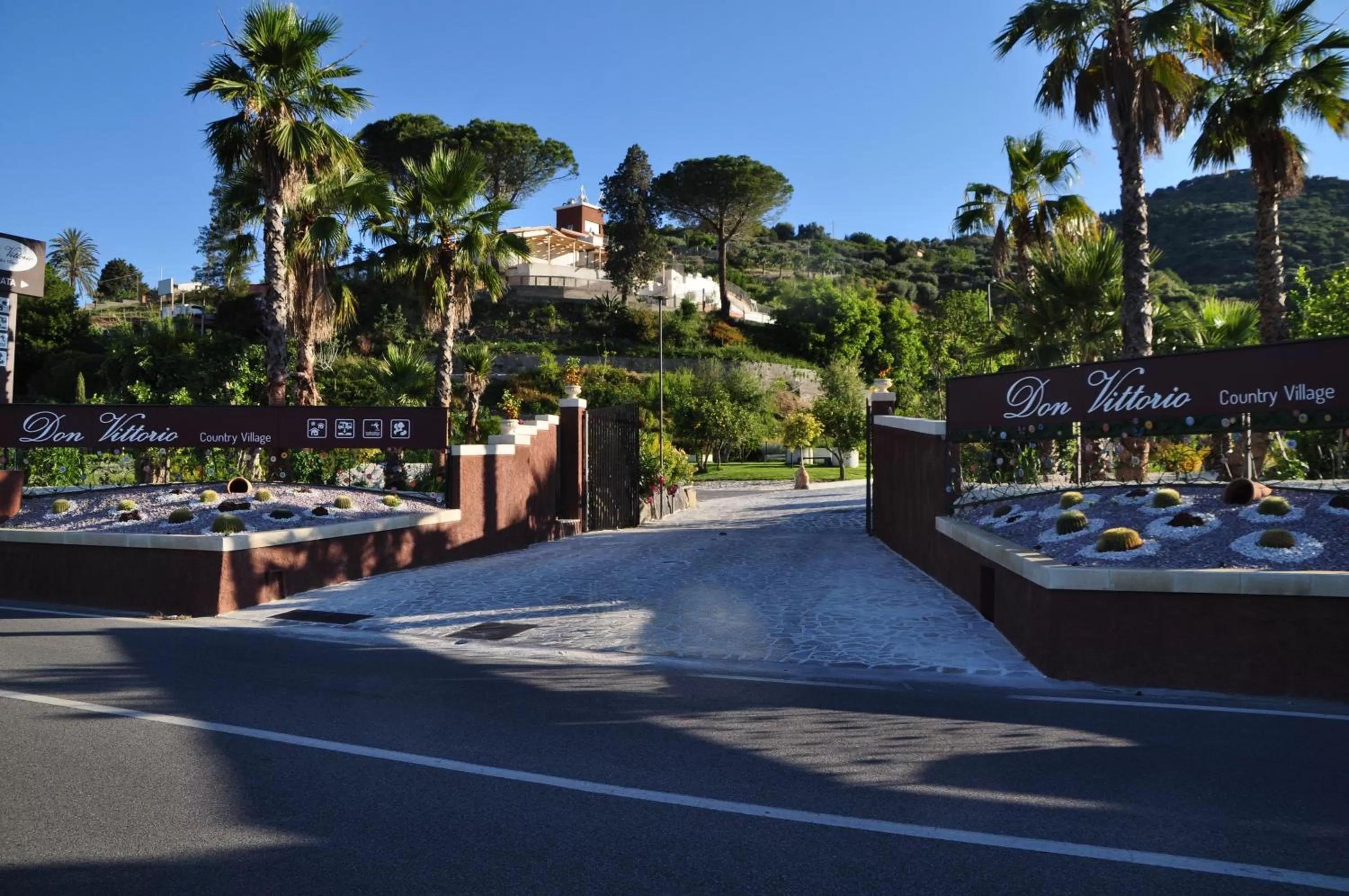 Facade/entrance in Don Vittorio Country Village
