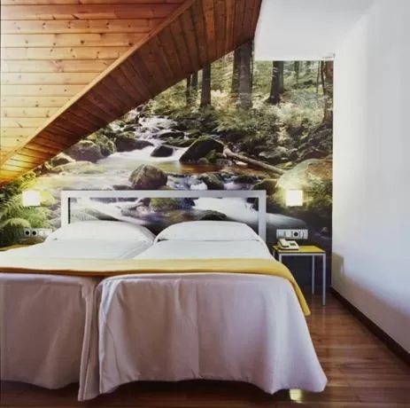 Photo of the whole room, Bed in Hotel Restaurant Pessets & SPA