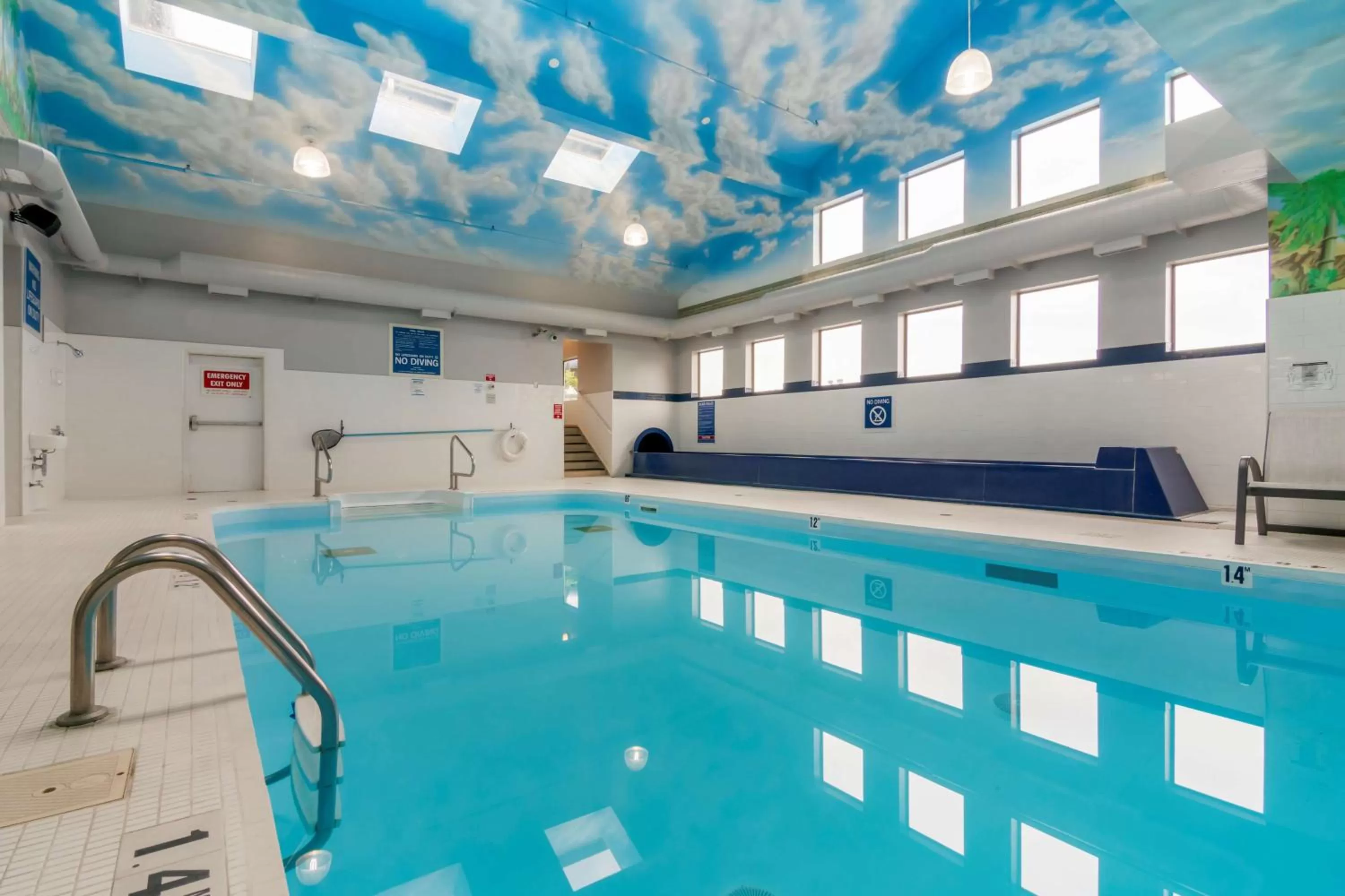 Pool view in Best Western Premier Aberdeen Kamloops